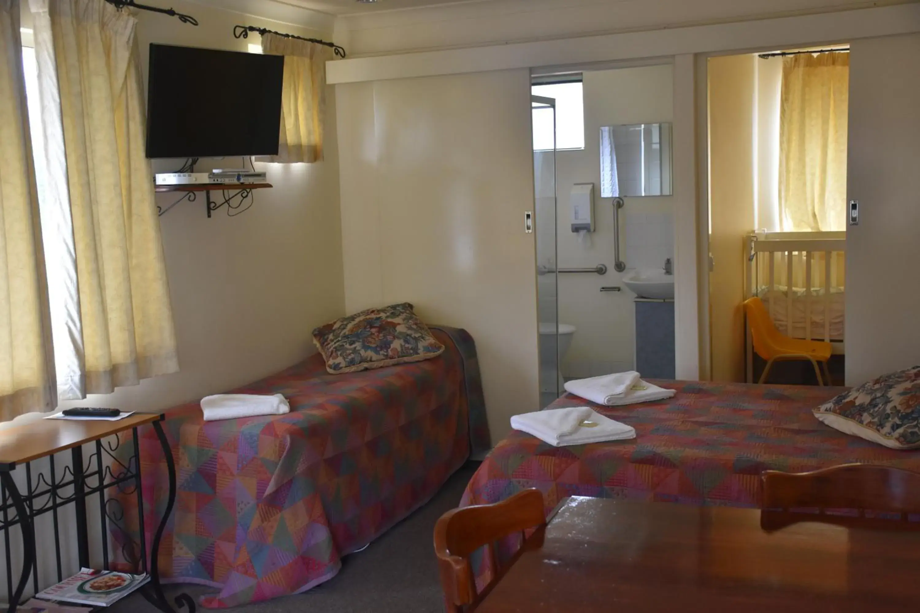 Standard Suite in Mount Barker Valley Views Motel & Chalets, Western Australia Standard Suite in Mount Barker Valley Views Motel & Chalets, Western Australia