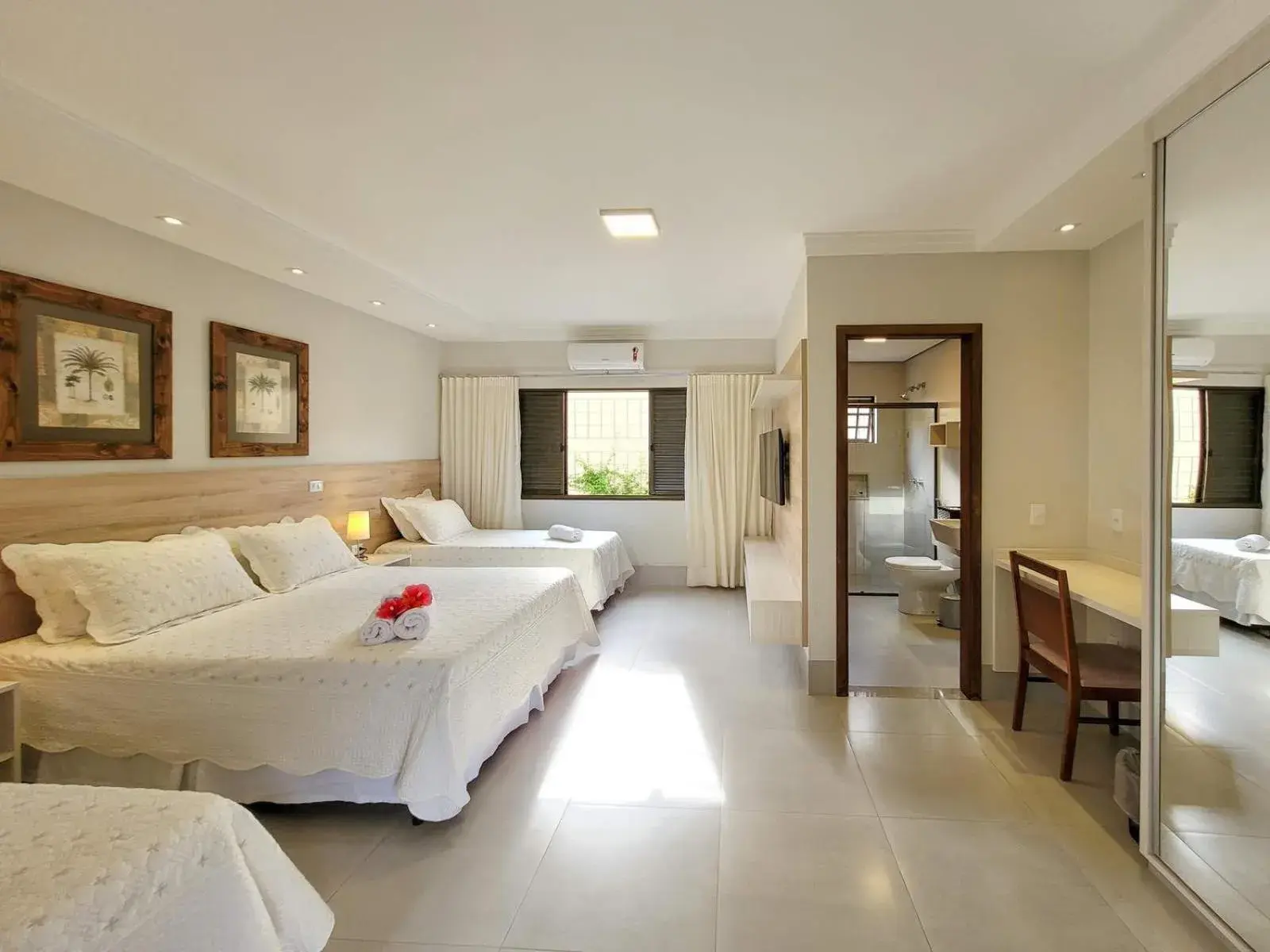 Deluxe Family Room in Pousada Surucuá - Bonito MS Deluxe Family Room in Pousada Surucuá - Bonito MS