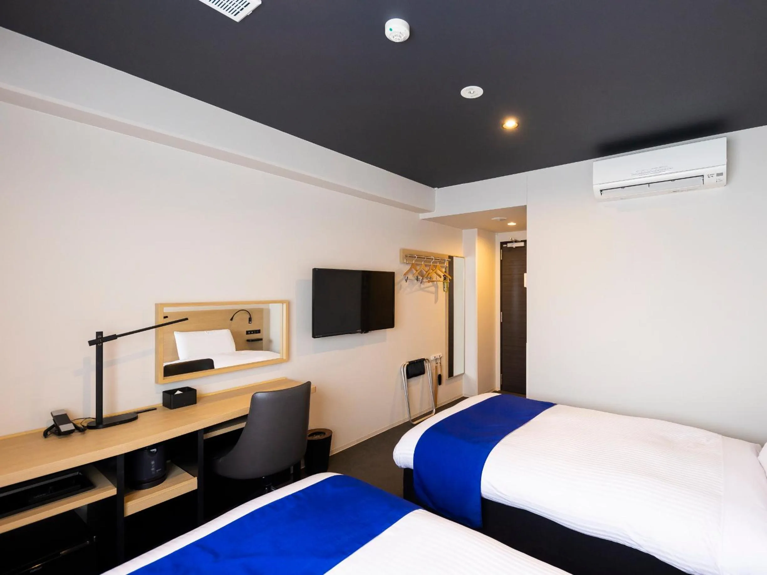 Photo of the whole room, Bed in Ariston Hotel Kyoto Jujo