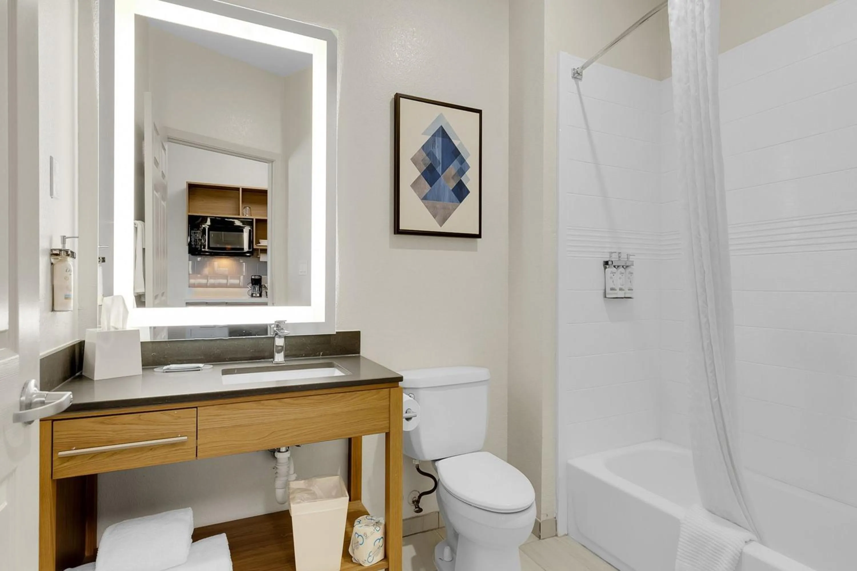 Public Bath in Candlewood Suites San Antonio Downtown by IHG