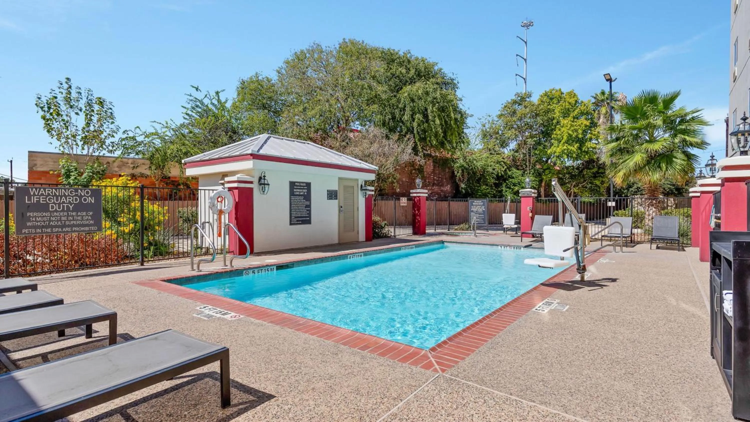 Swimming pool in Candlewood Suites San Antonio Downtown by IHG