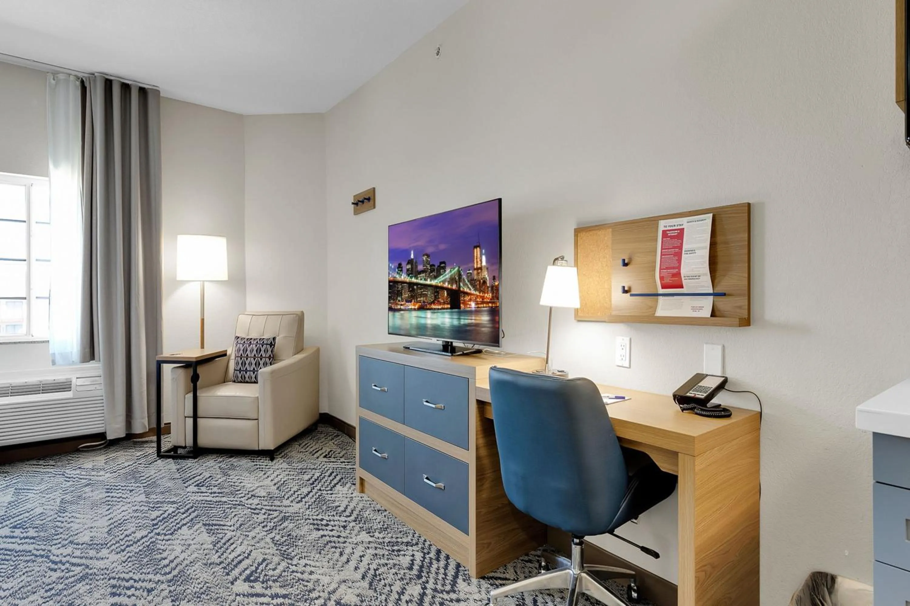 TV and multimedia in Candlewood Suites San Antonio Downtown by IHG