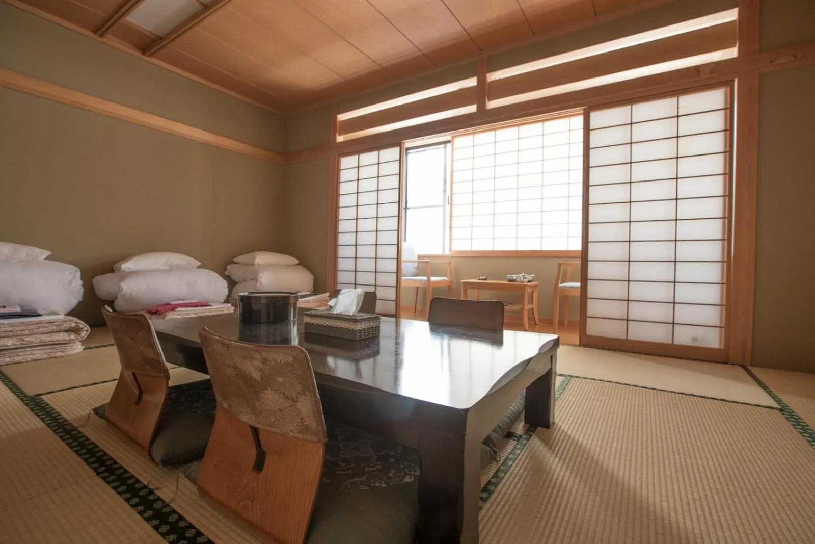 Bedroom in Refre Hotel