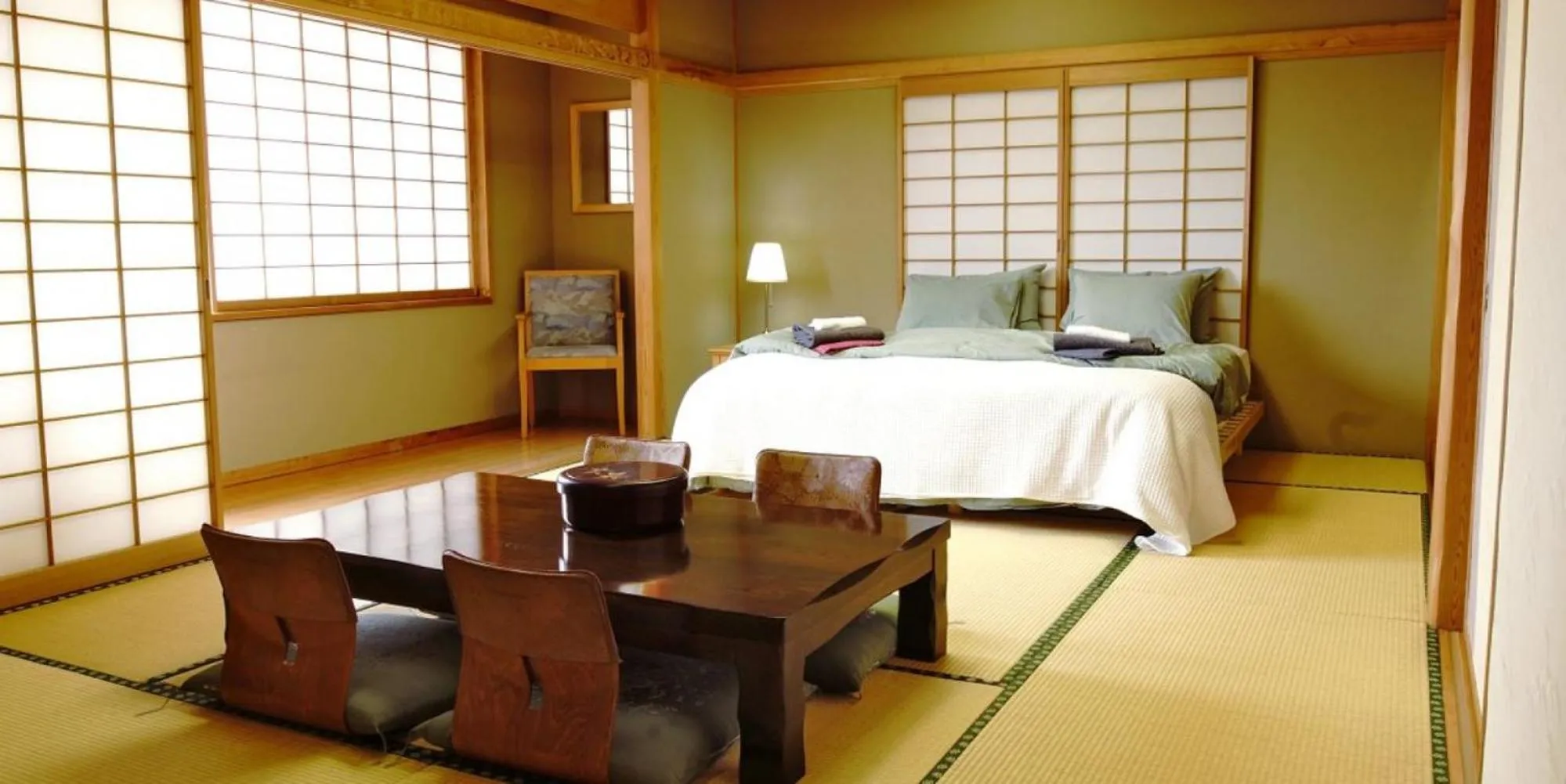 Photo of the whole room, Bed in Refre Hotel