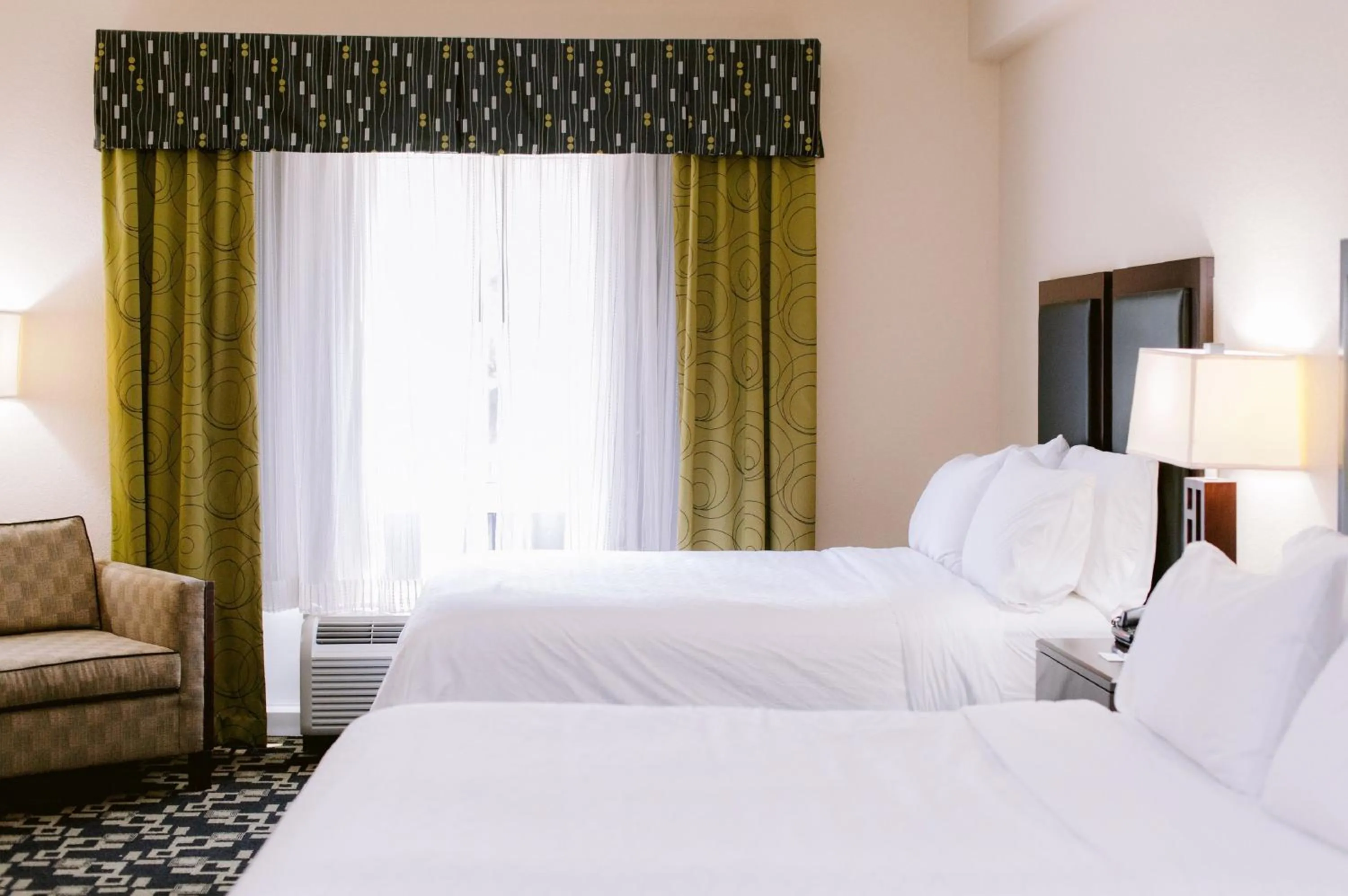 Photo of the whole room, Bed in Holiday Inn Express Hotel Raleigh Southwest by IHG