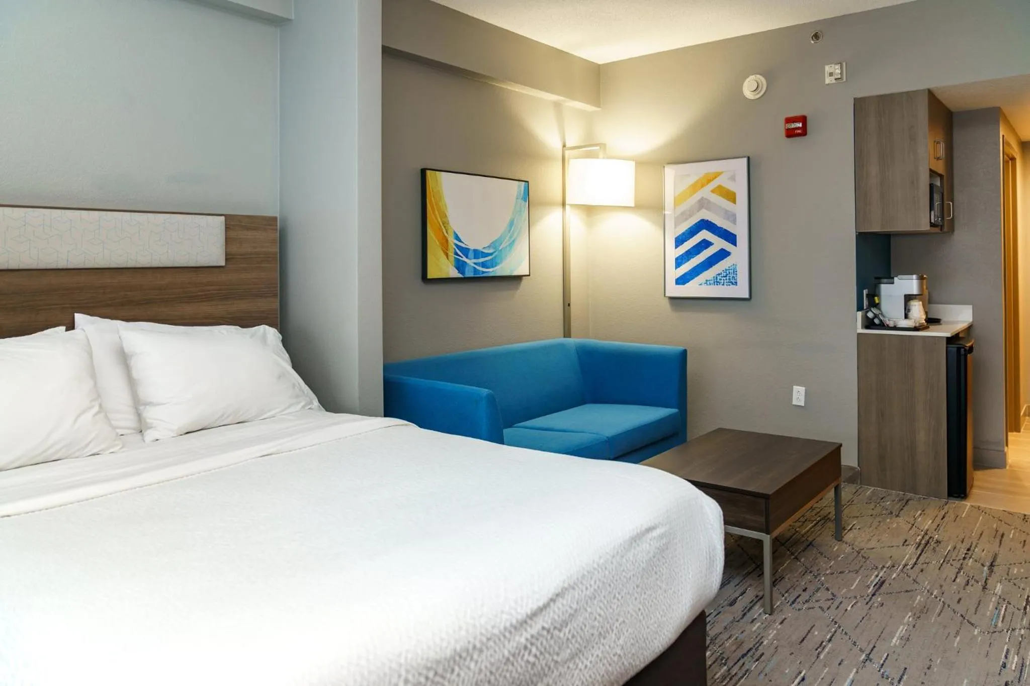 Photo of the whole room, Bed in Holiday Inn Express Hotel Raleigh Southwest by IHG