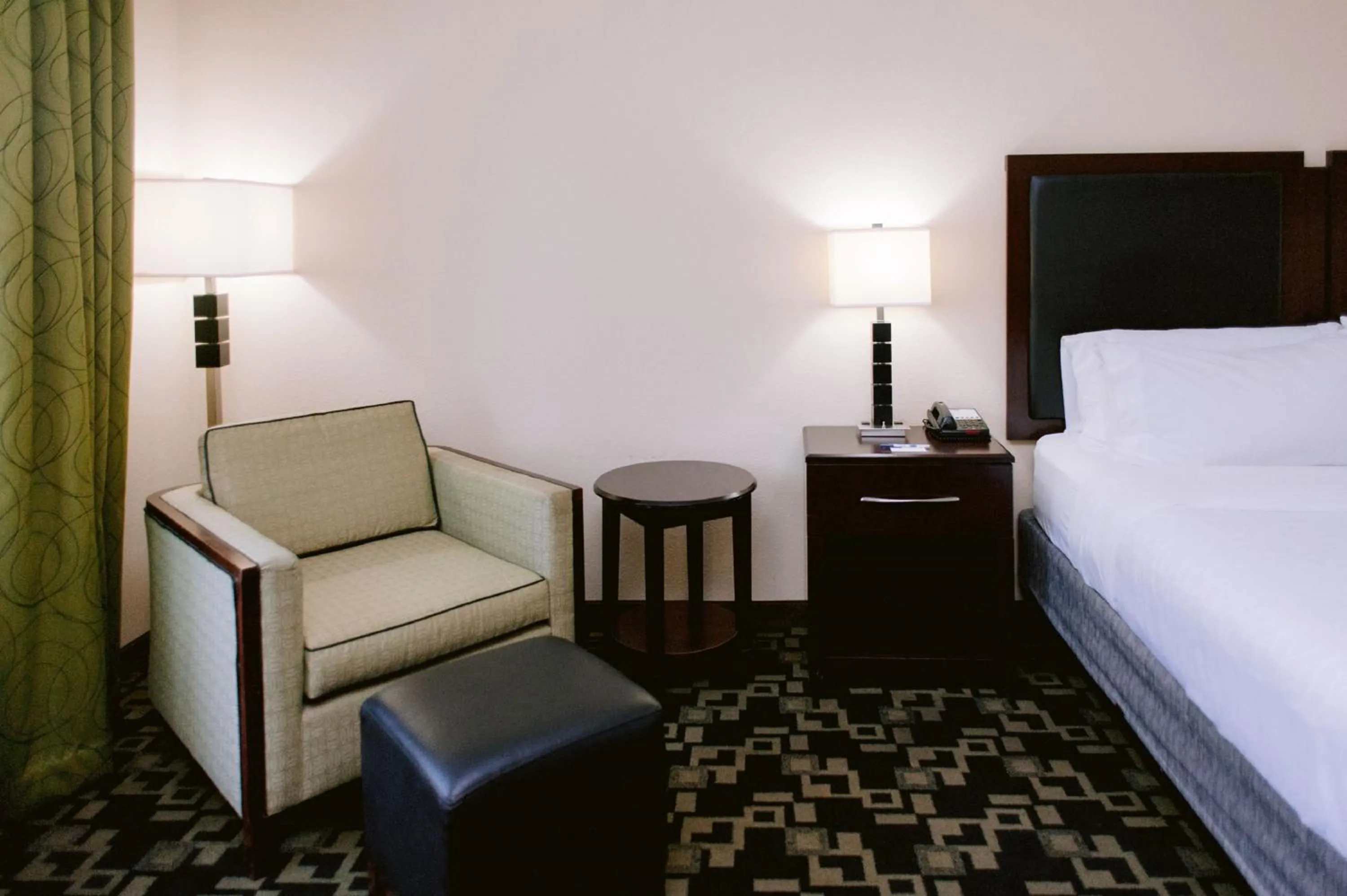 Photo of the whole room, Bed in Holiday Inn Express Hotel Raleigh Southwest by IHG