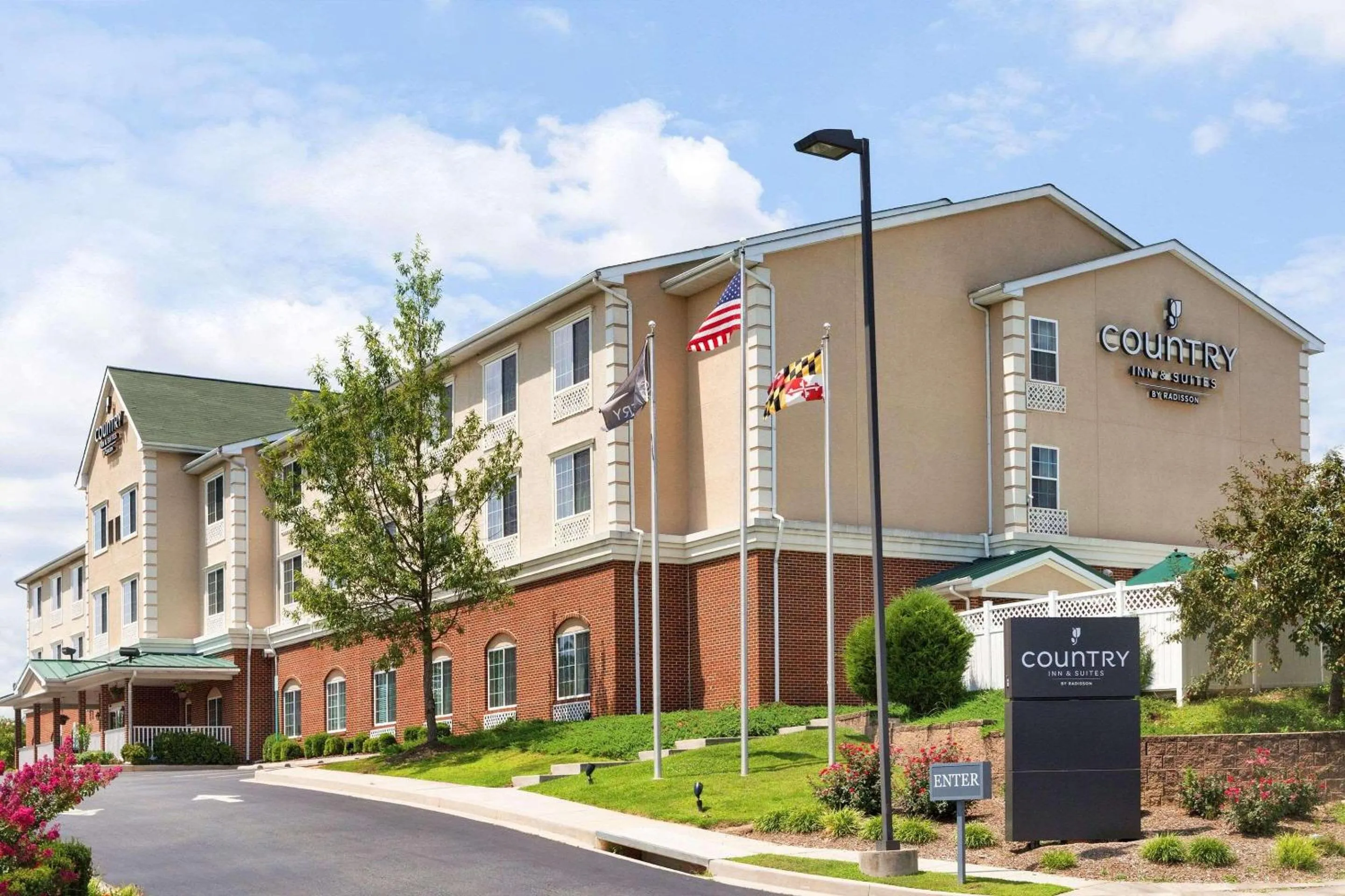 Property building in Country Inn & Suites by Radisson, Bel Air-Aberdeen, MD