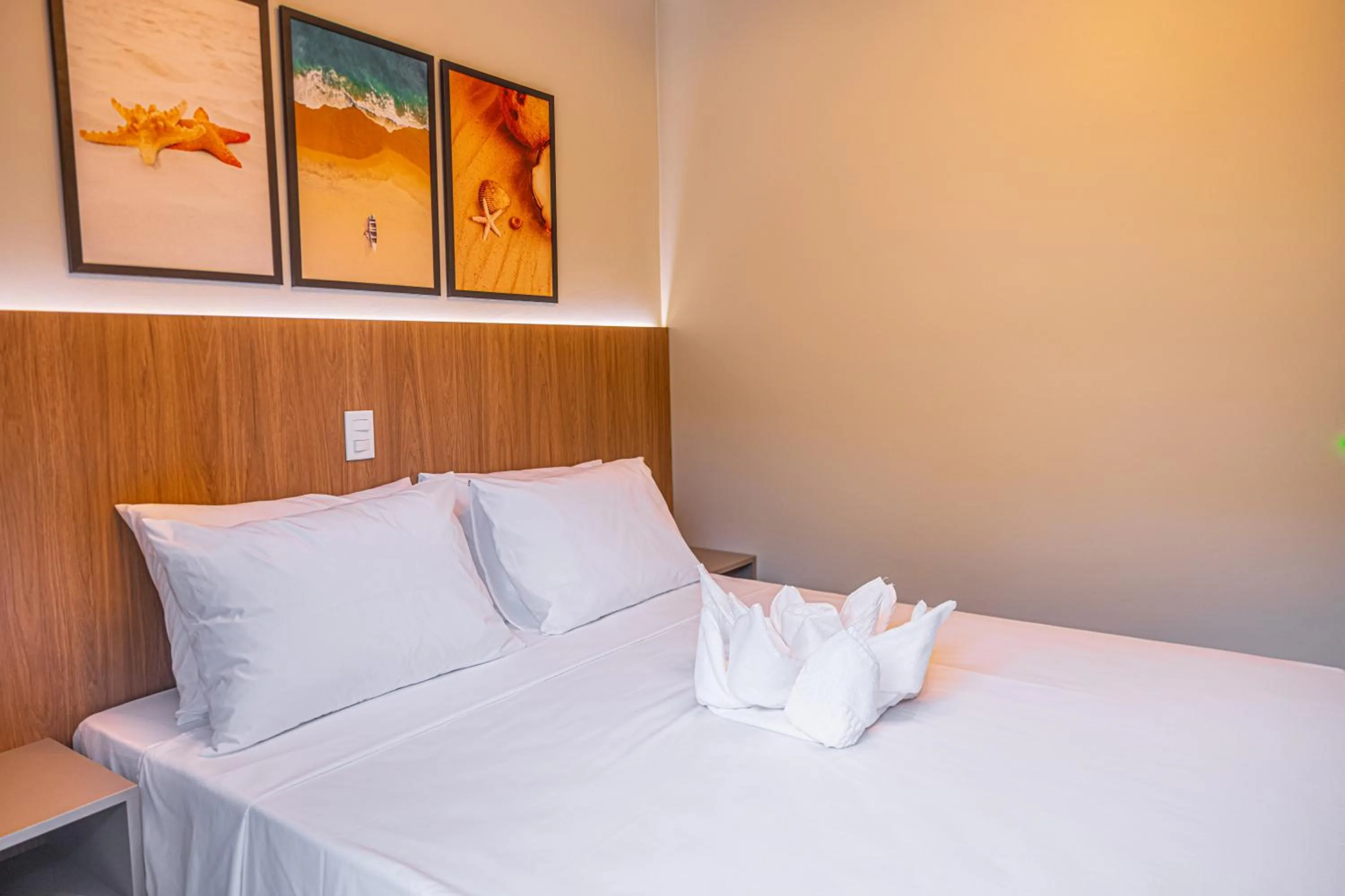 Photo of the whole room, Bed in Ubatuba Eco Hotel