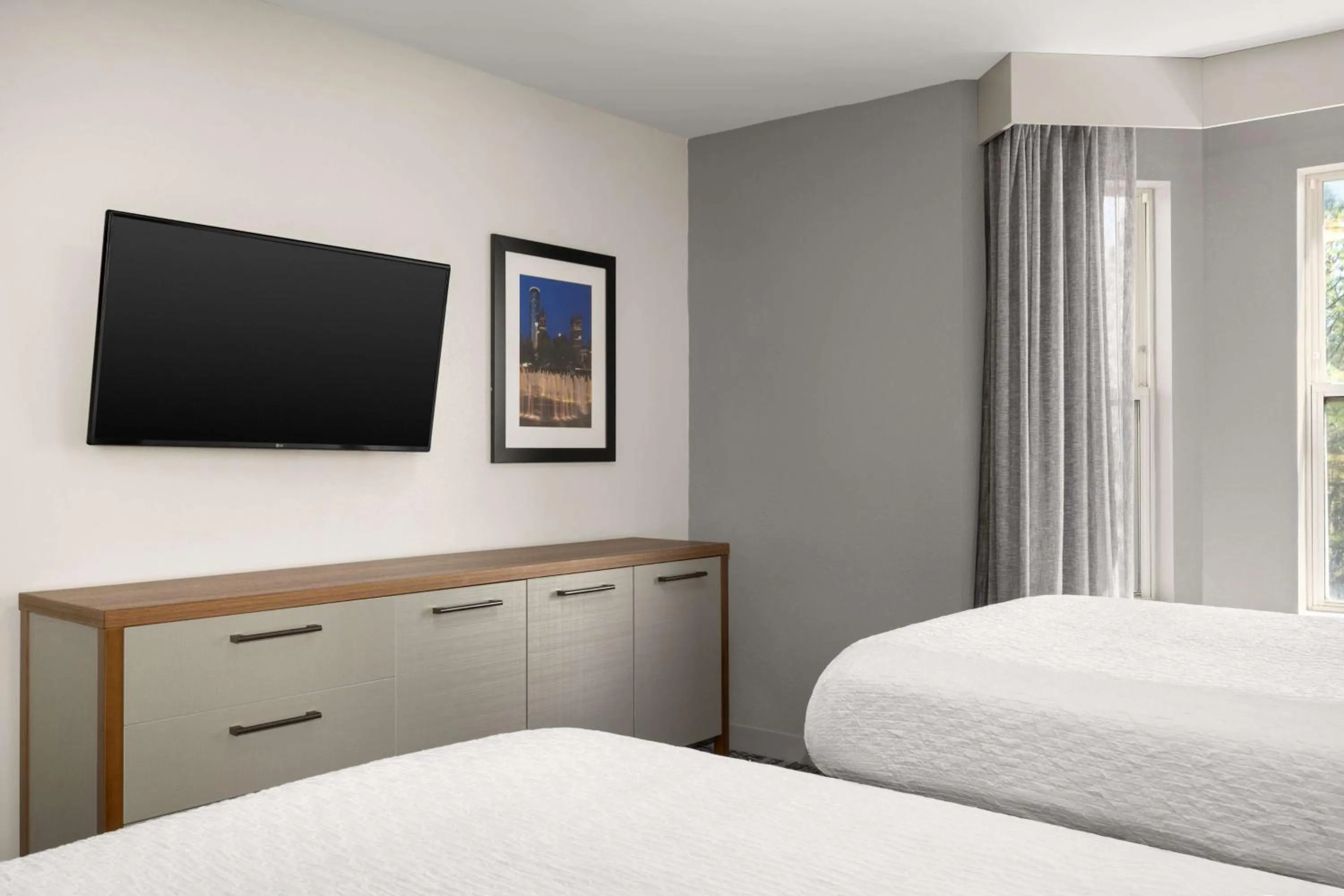 Bed in Homewood Suites by Hilton Atlanta-Alpharetta