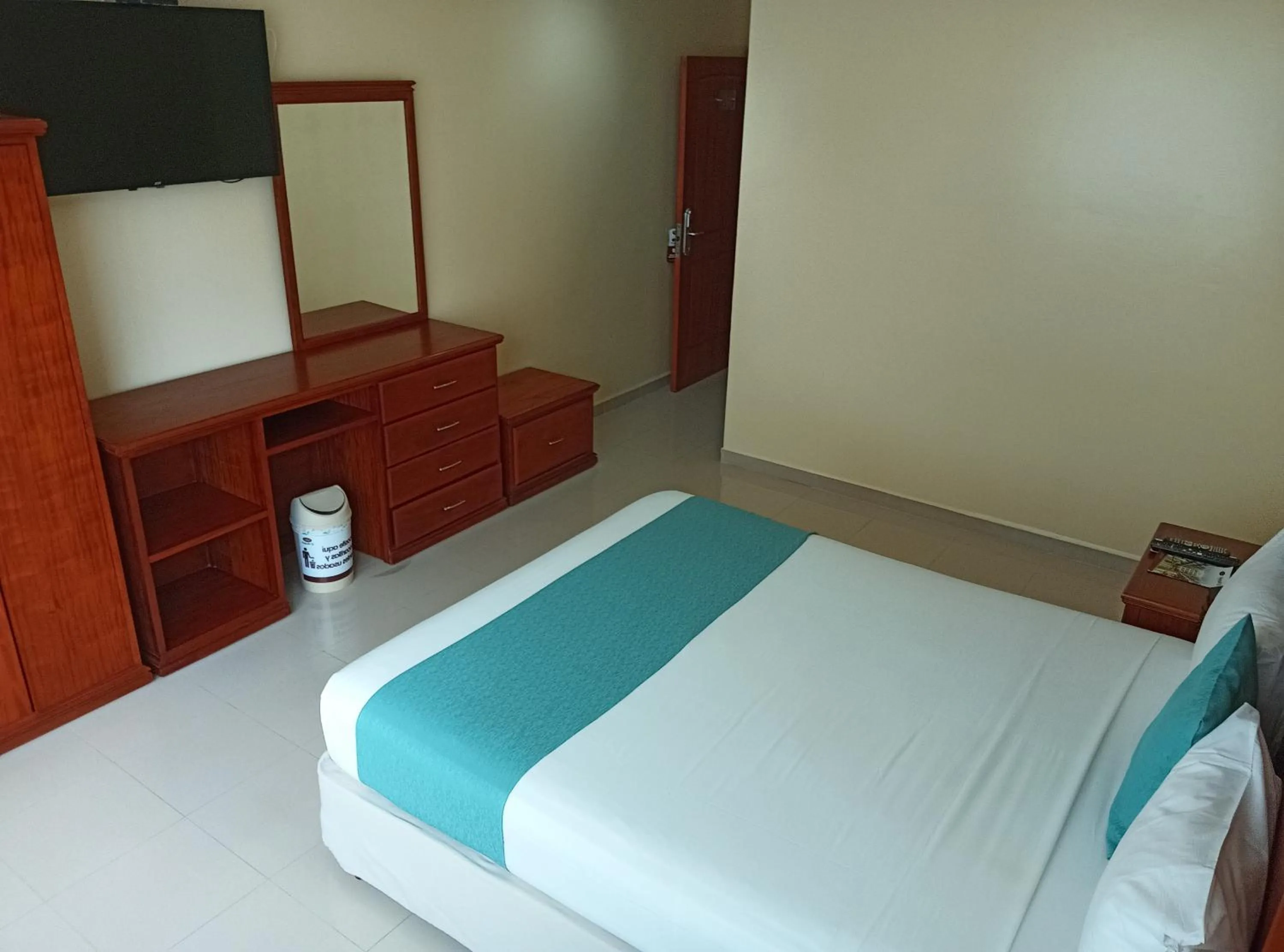 Bed in Hotel El Marqués