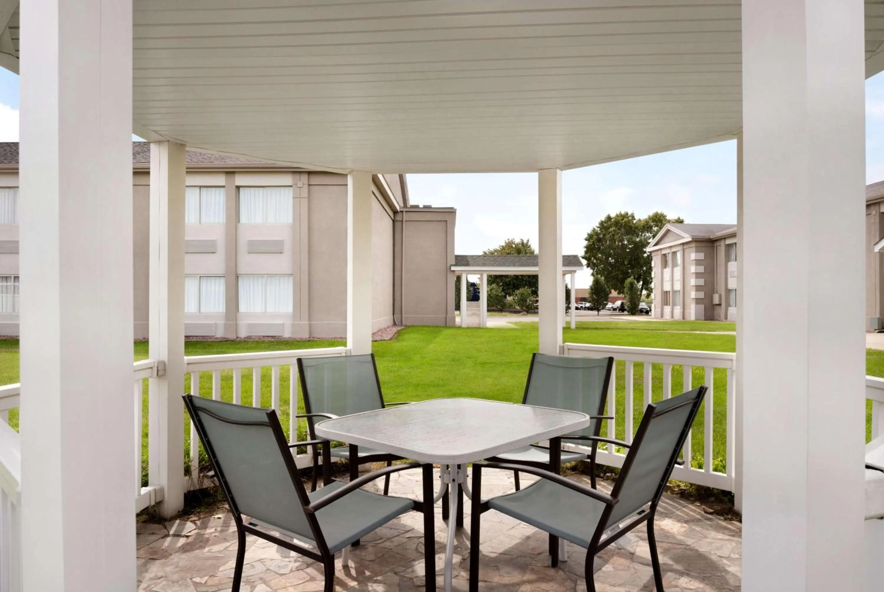 On site in Super 8 by Wyndham Des Moines