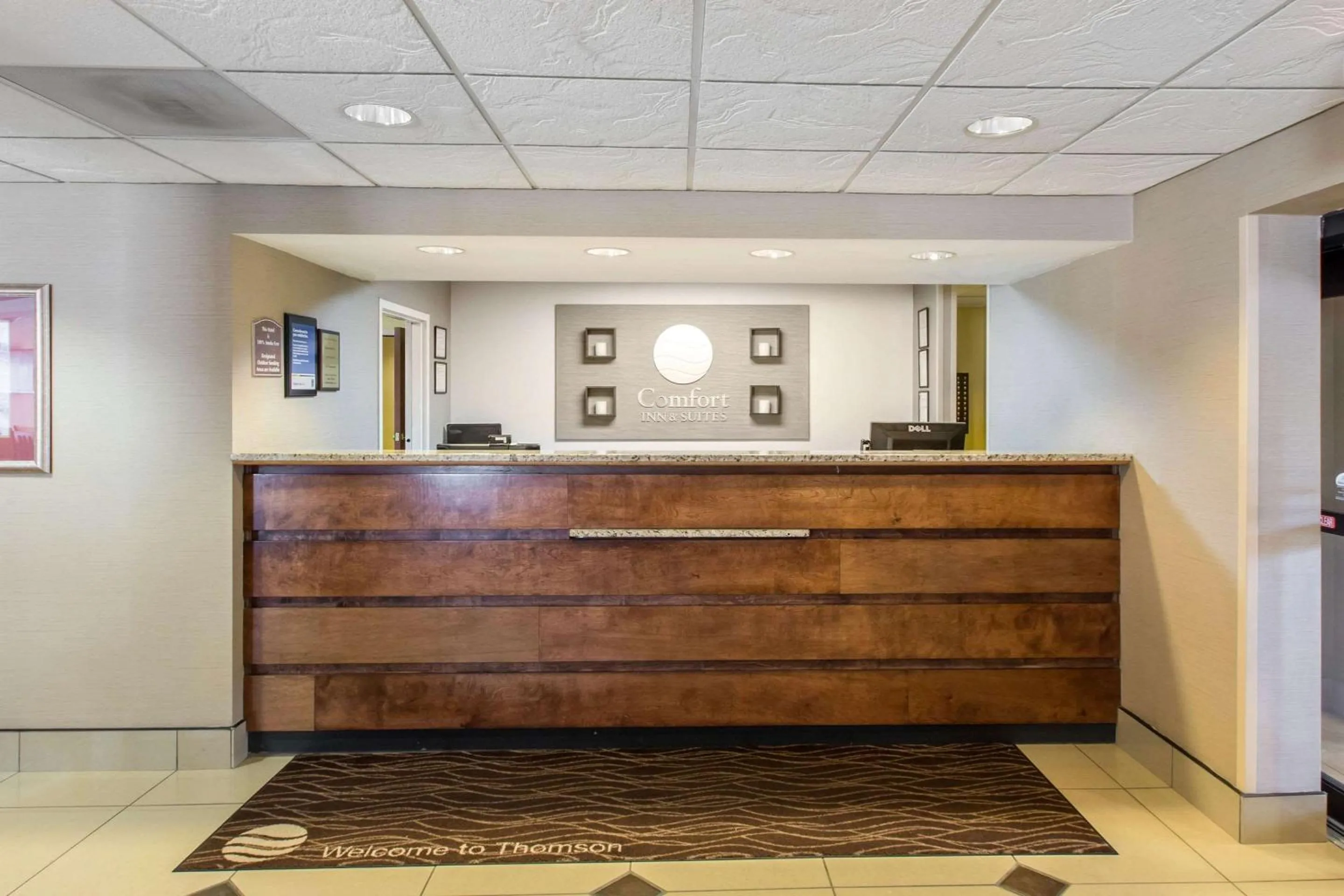 Lobby or reception in Comfort Inn & Suites Thomson