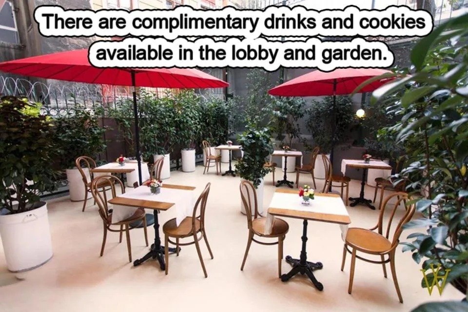 Restaurant/places to eat in Lina Hotel Taksim Pera