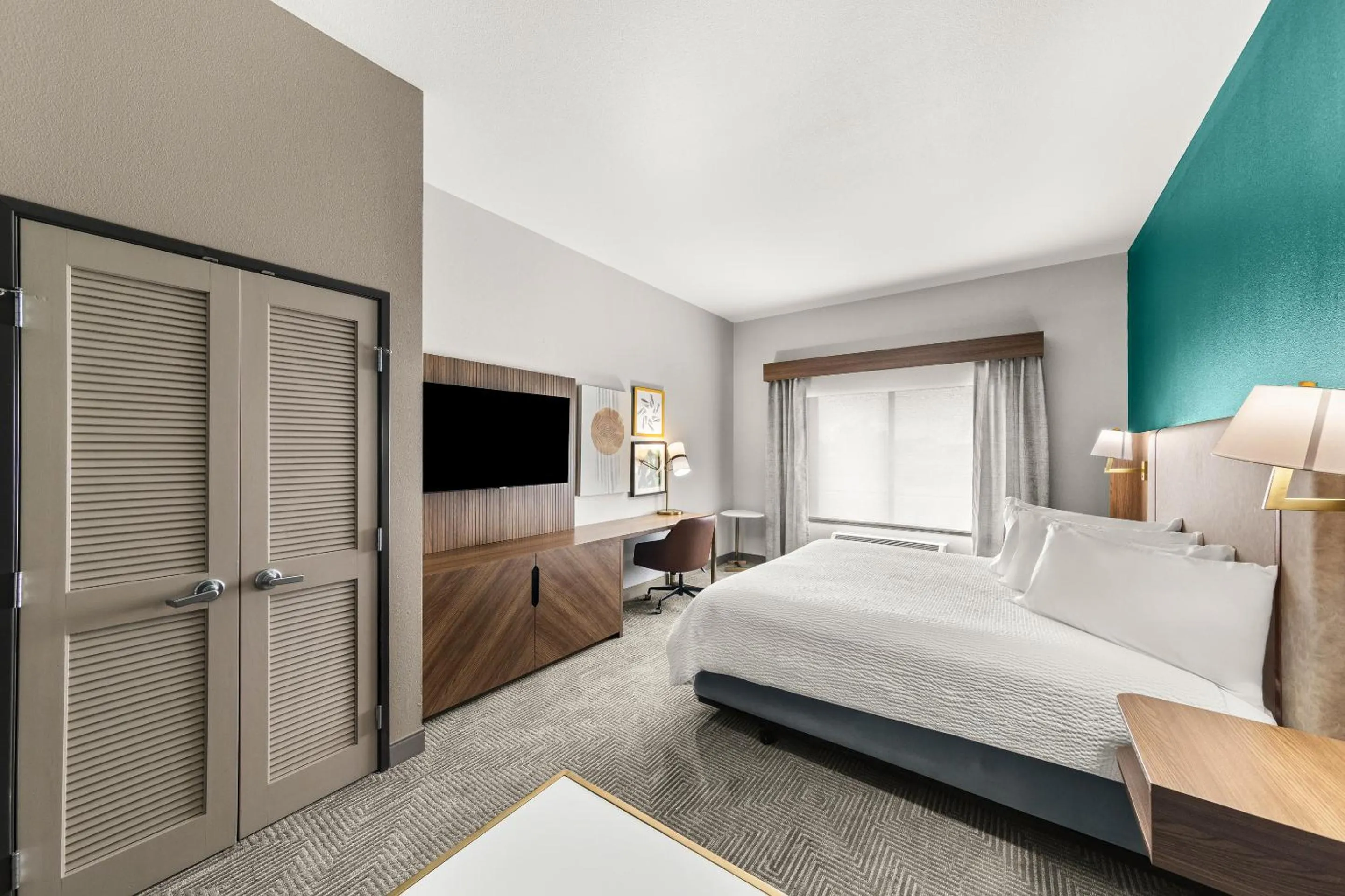 Bedroom, Bed in Holiday Inn Austin North by IHG
