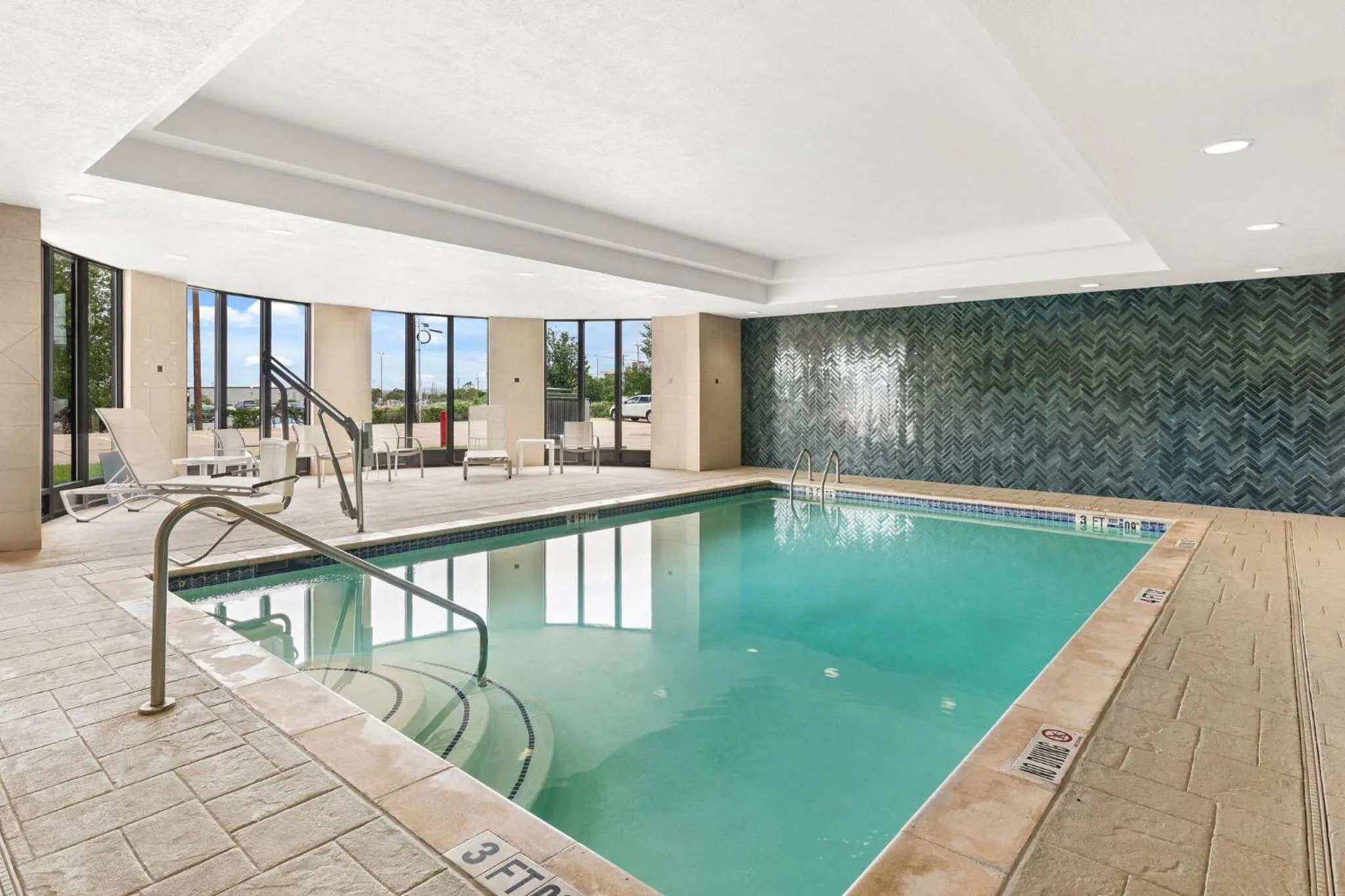 Swimming pool in Holiday Inn Austin North by IHG