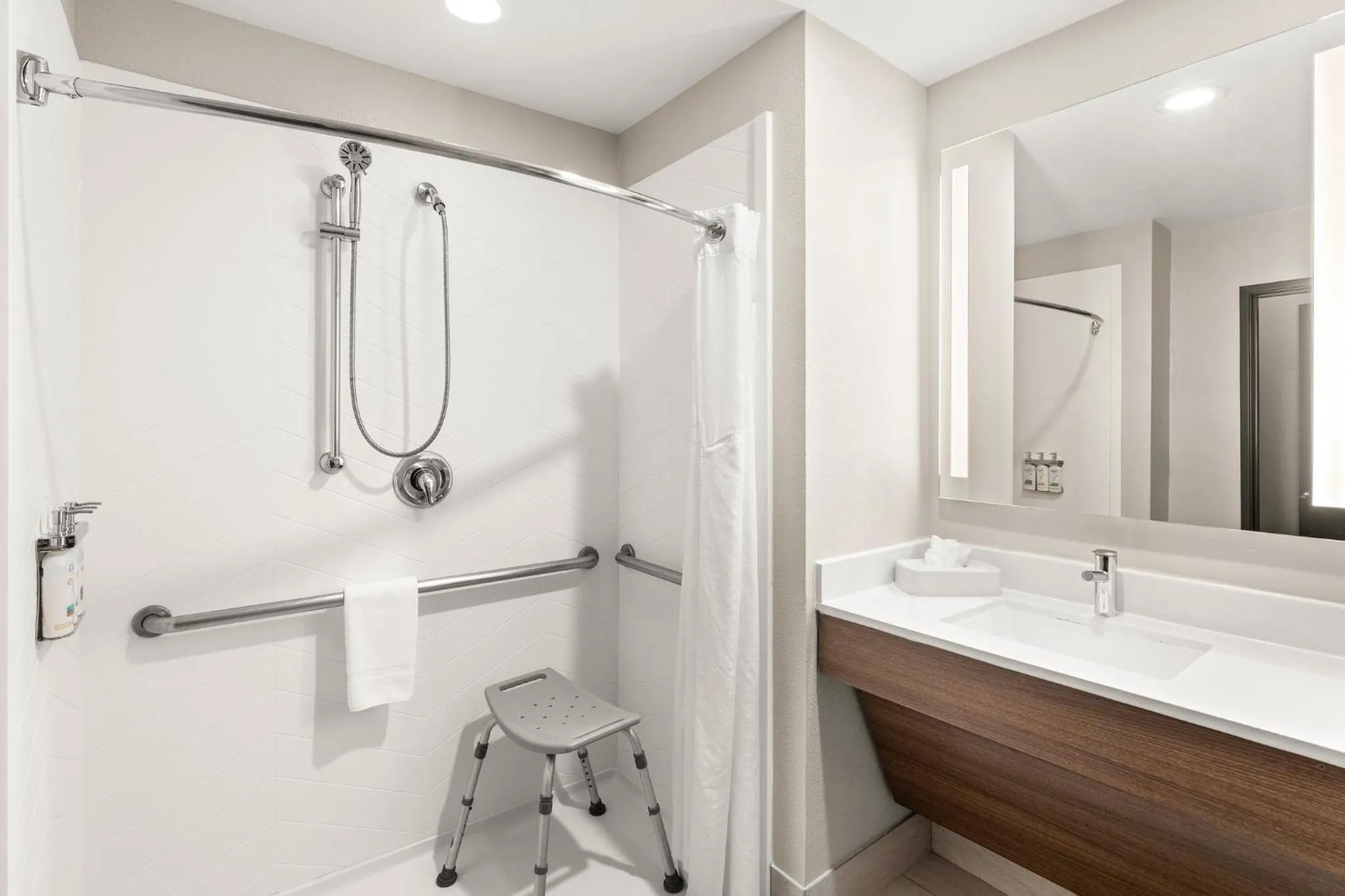 Bathroom in Holiday Inn Austin North by IHG