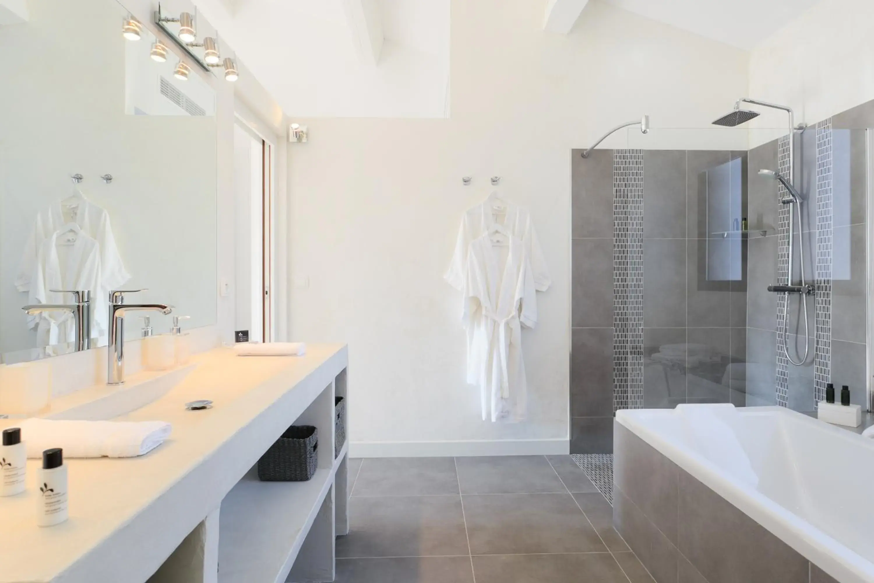 Deluxe Double Room in Château Rasque - Teritoria Deluxe Double Room in Château Rasque - Teritoria