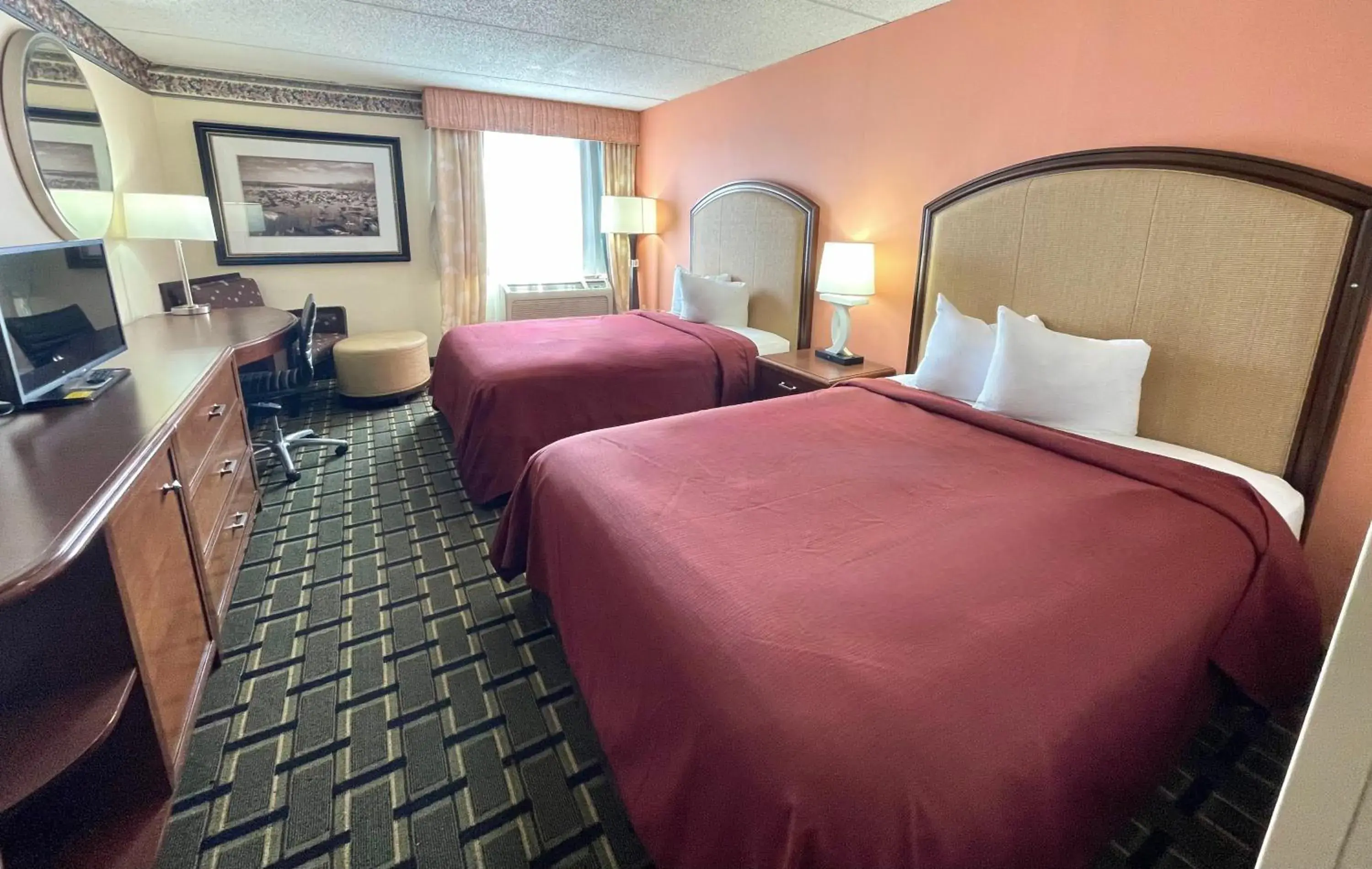 Queen Room with Two Queen Beds Non-Smoking in Fairbridge Hotel Cleveland East Queen Room with Two Queen Beds Non-Smoking in Fairbridge Hotel Cleveland East