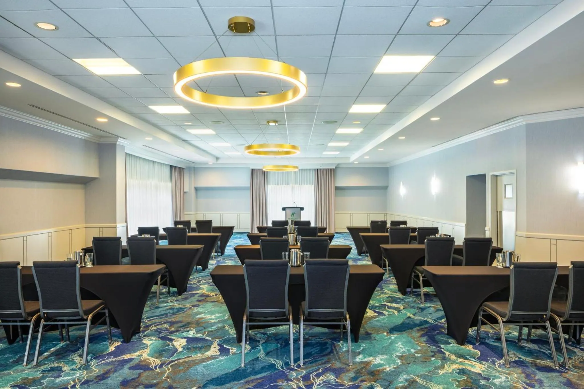 Meeting/conference room in Holiday Inn Laval Montreal by IHG