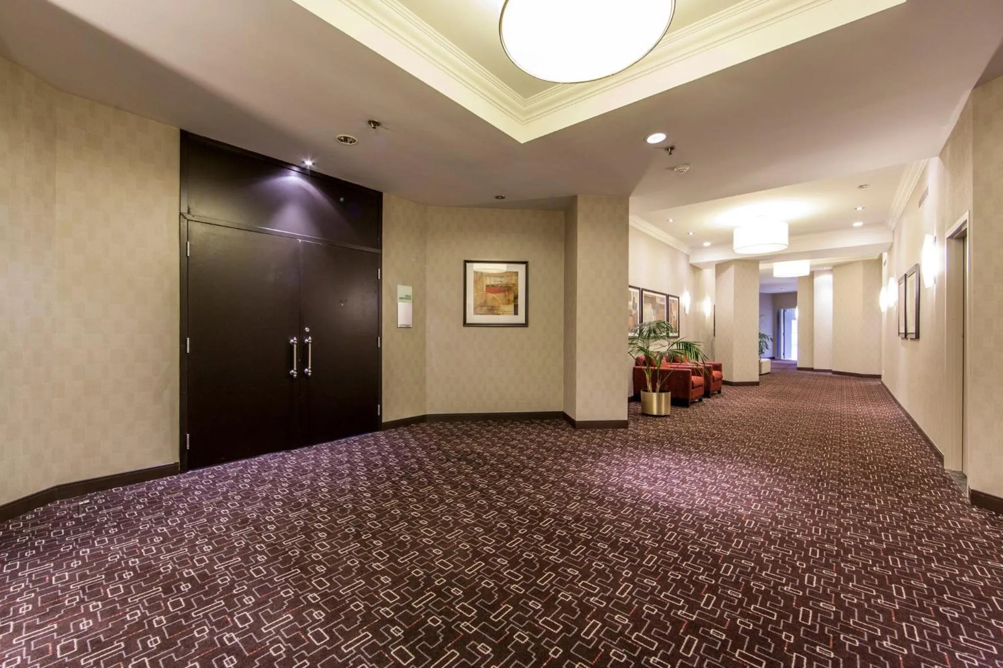 Meeting/conference room in Holiday Inn Laval Montreal by IHG