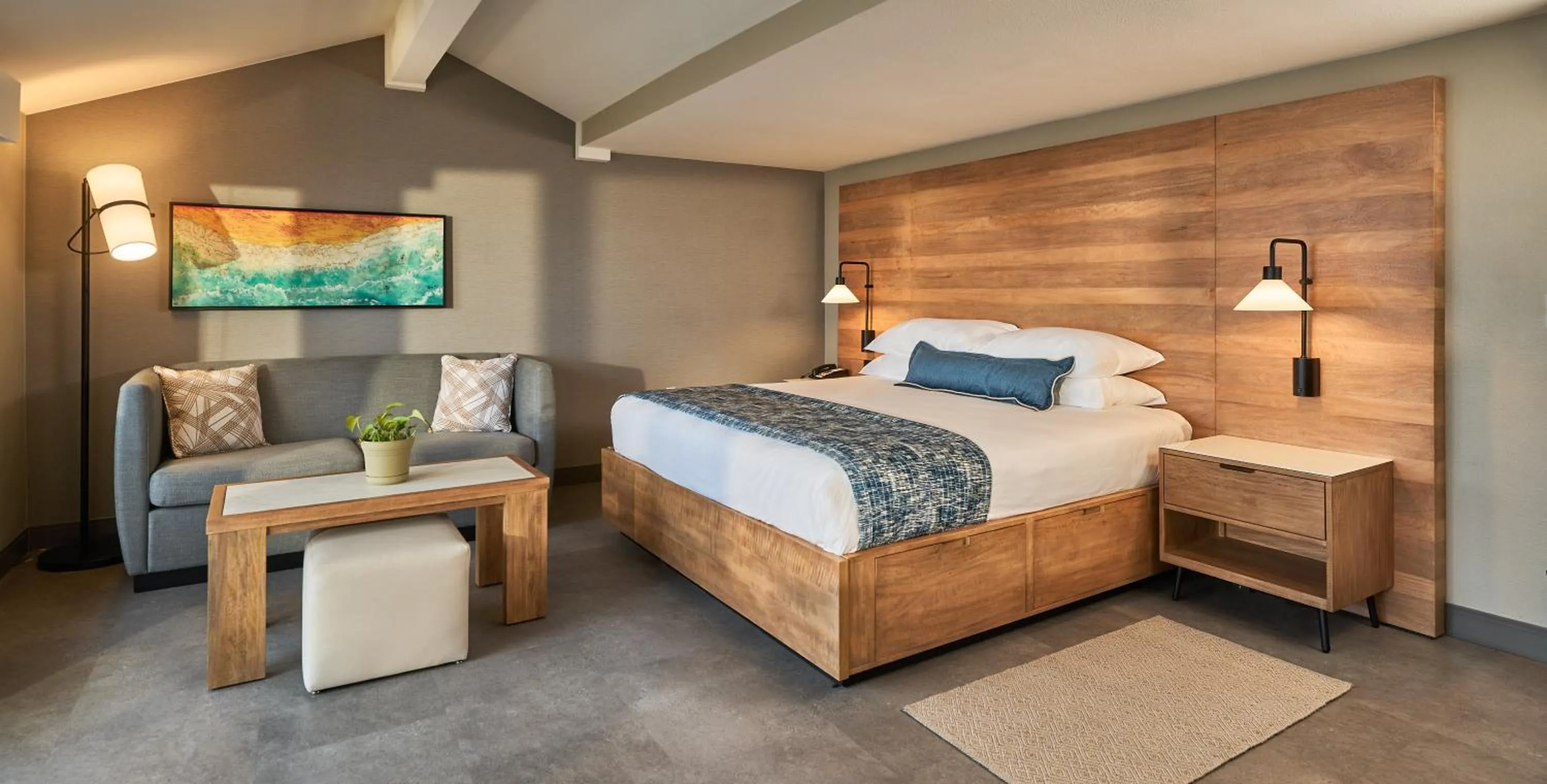 Bed in Surfsand Resort