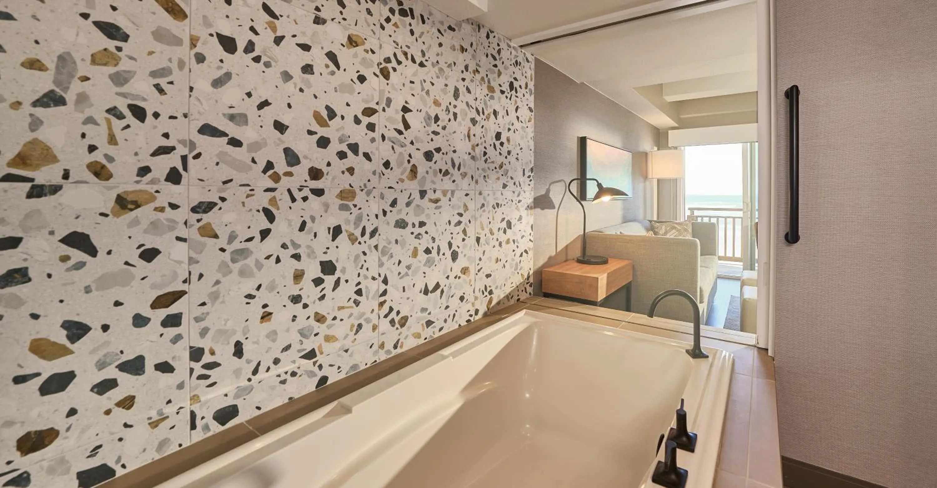 Bath in Surfsand Resort