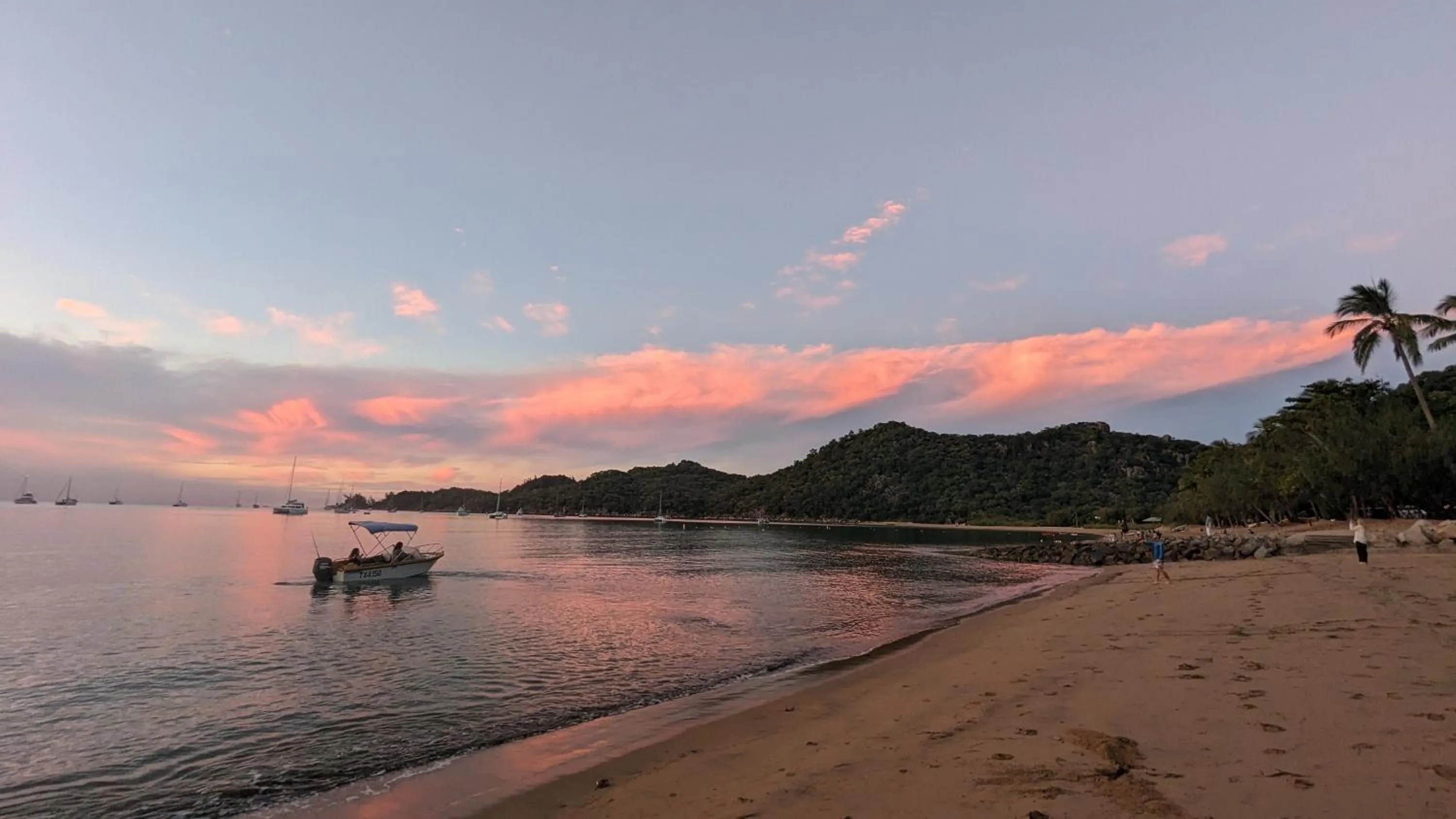 Sunset in Sails On Horseshoe