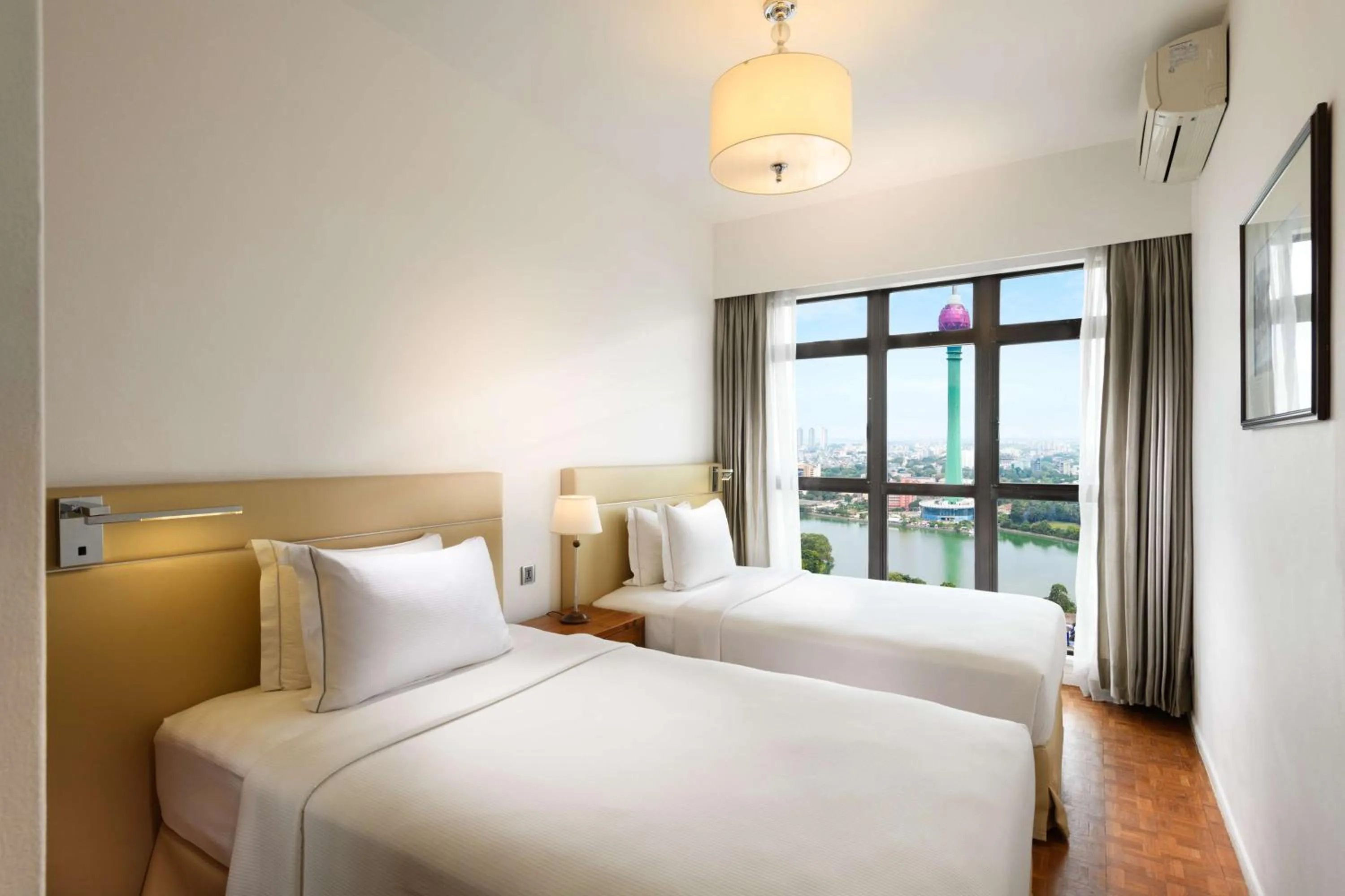 View (from property/room), Bed in Hilton Colombo Residence