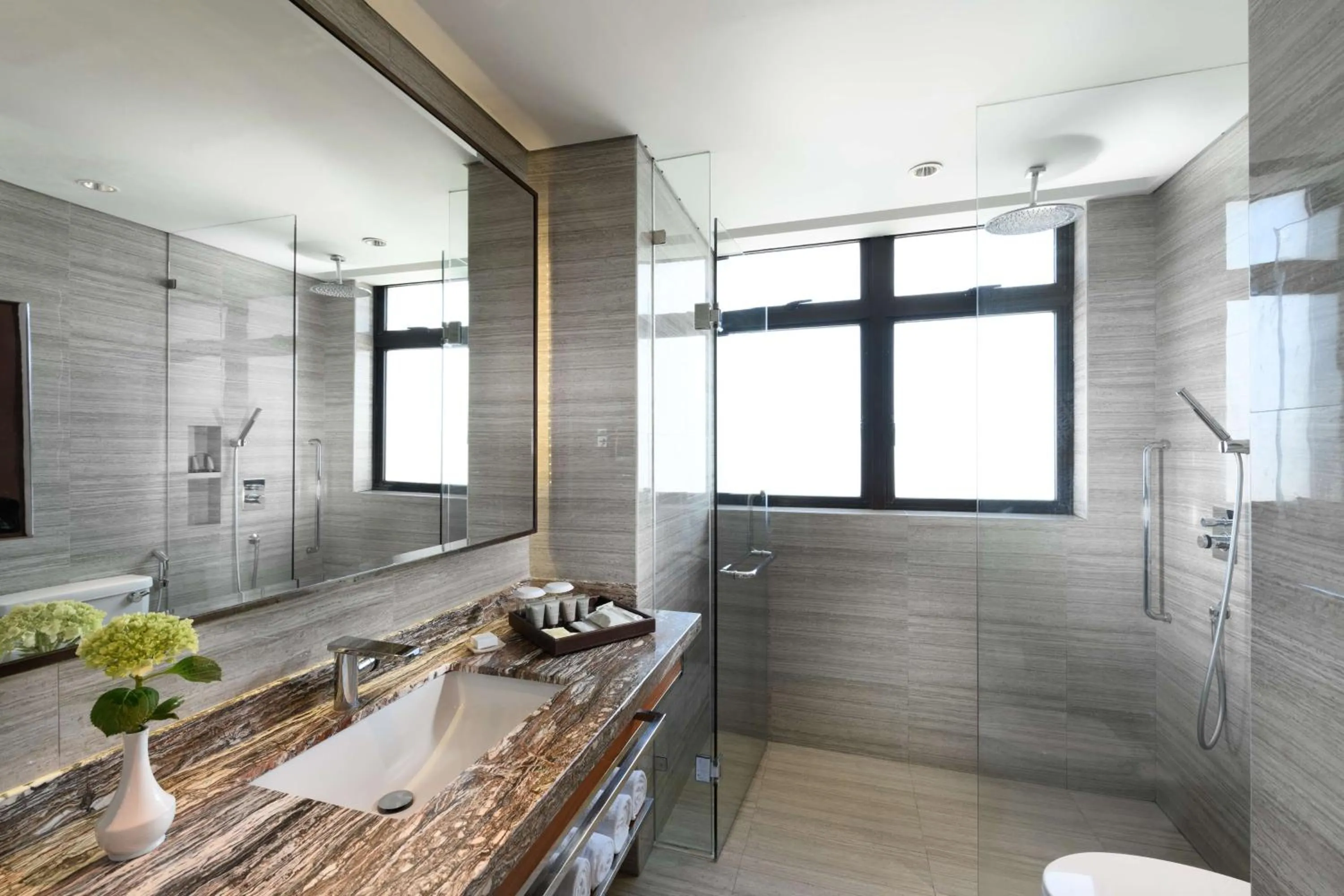 Bathroom in Hilton Colombo Residence