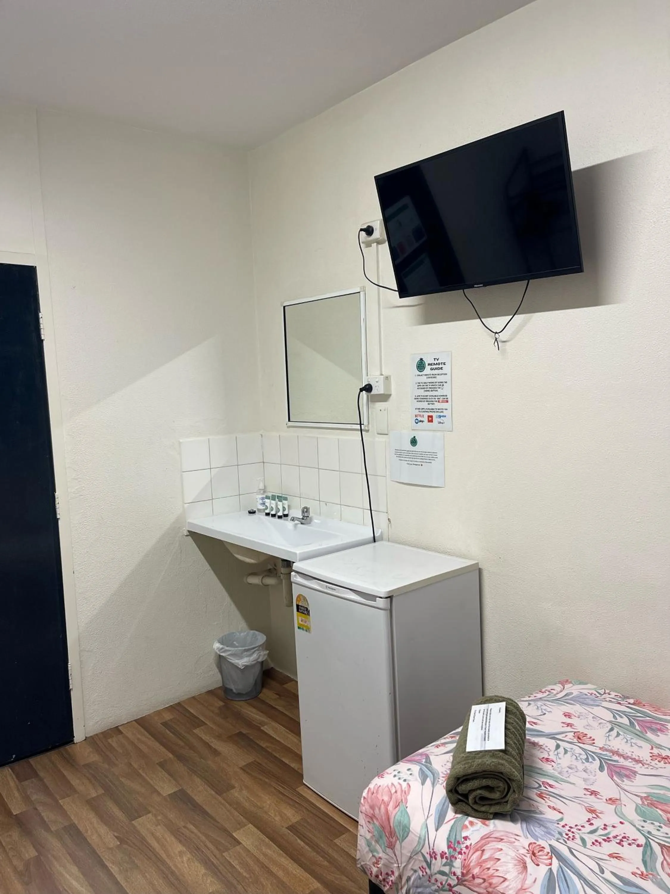 TV and multimedia in Youth Shack Backpackers Darwin