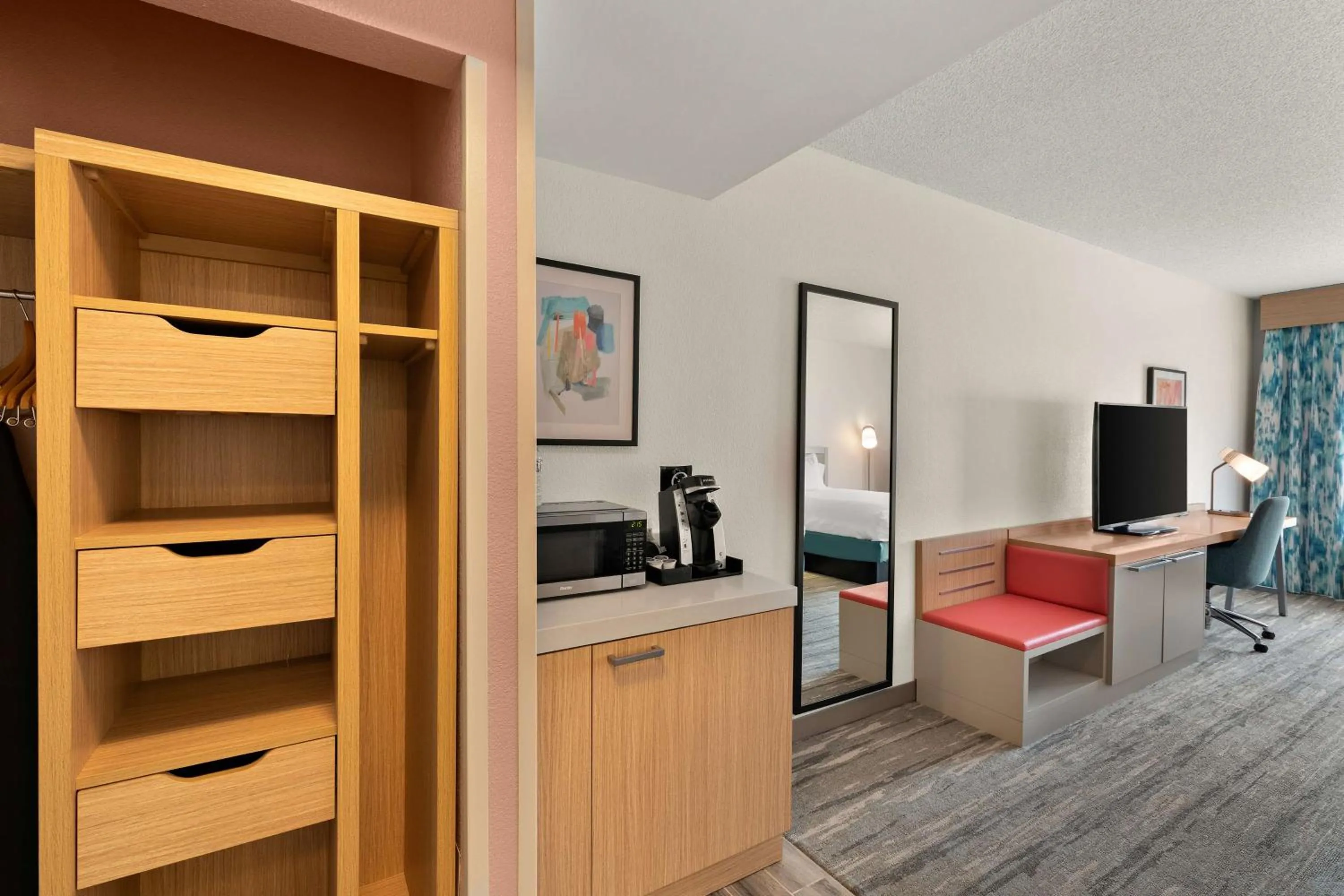 Bedroom in Hilton Garden Inn Atlanta East/Stonecrest