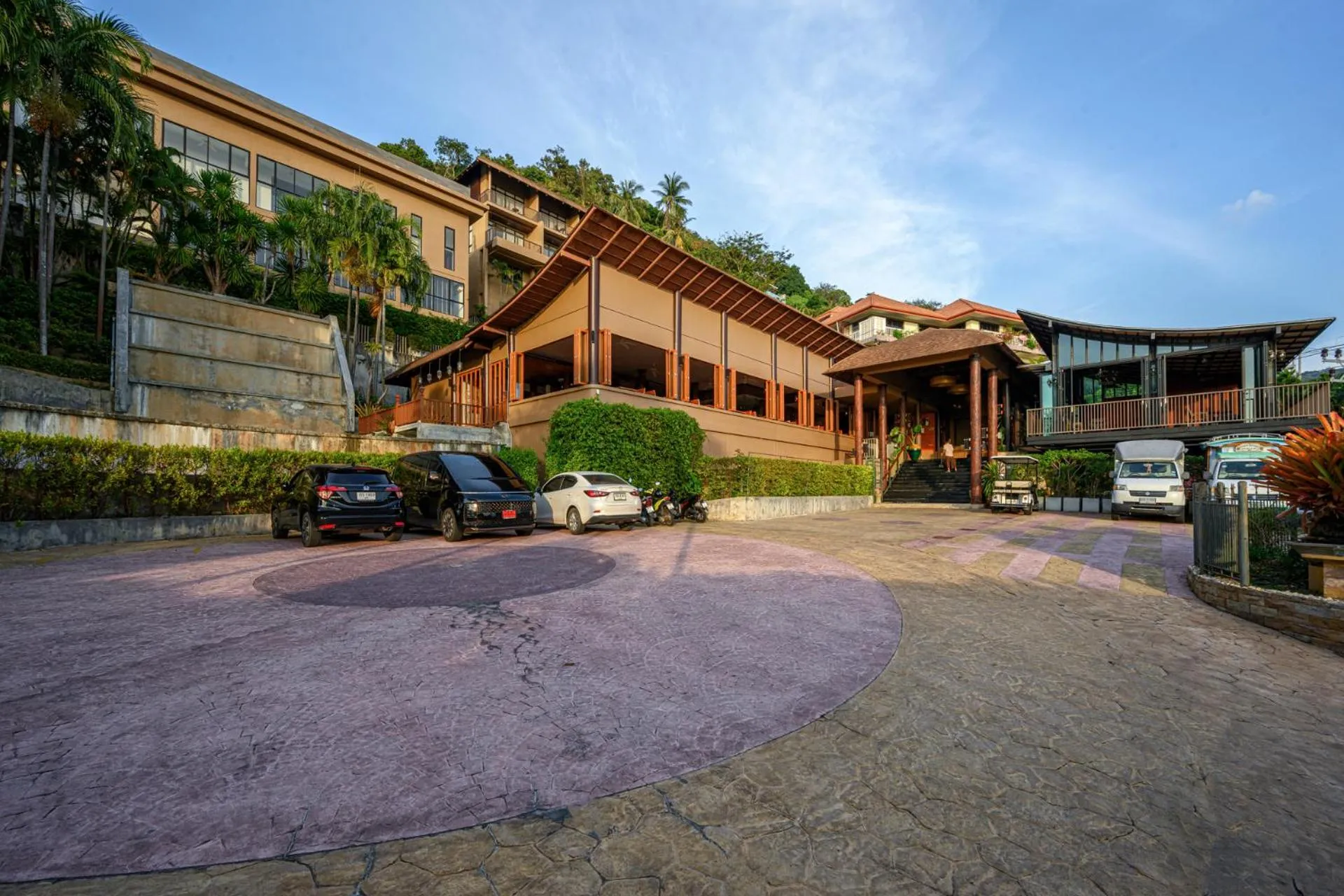 Parking in Karon Phunaka Resort