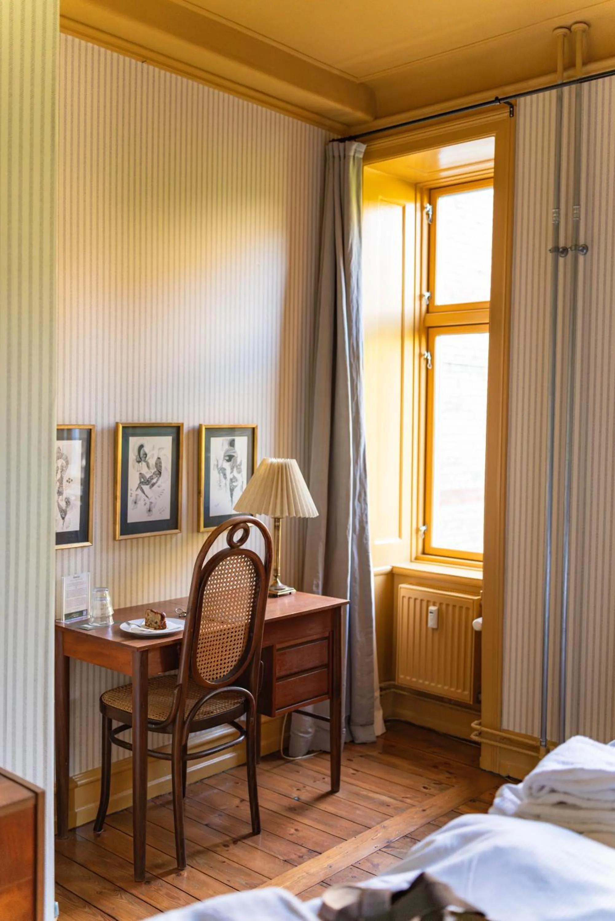 Photo of the whole room, Bed in Rye115 Hotel