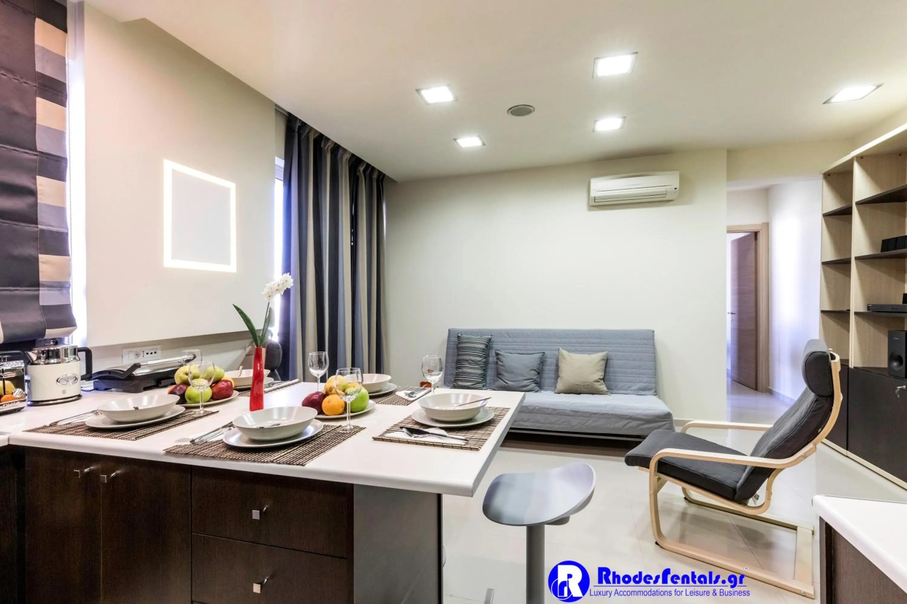 Kitchen or kitchenette in Rhodes Central Suite