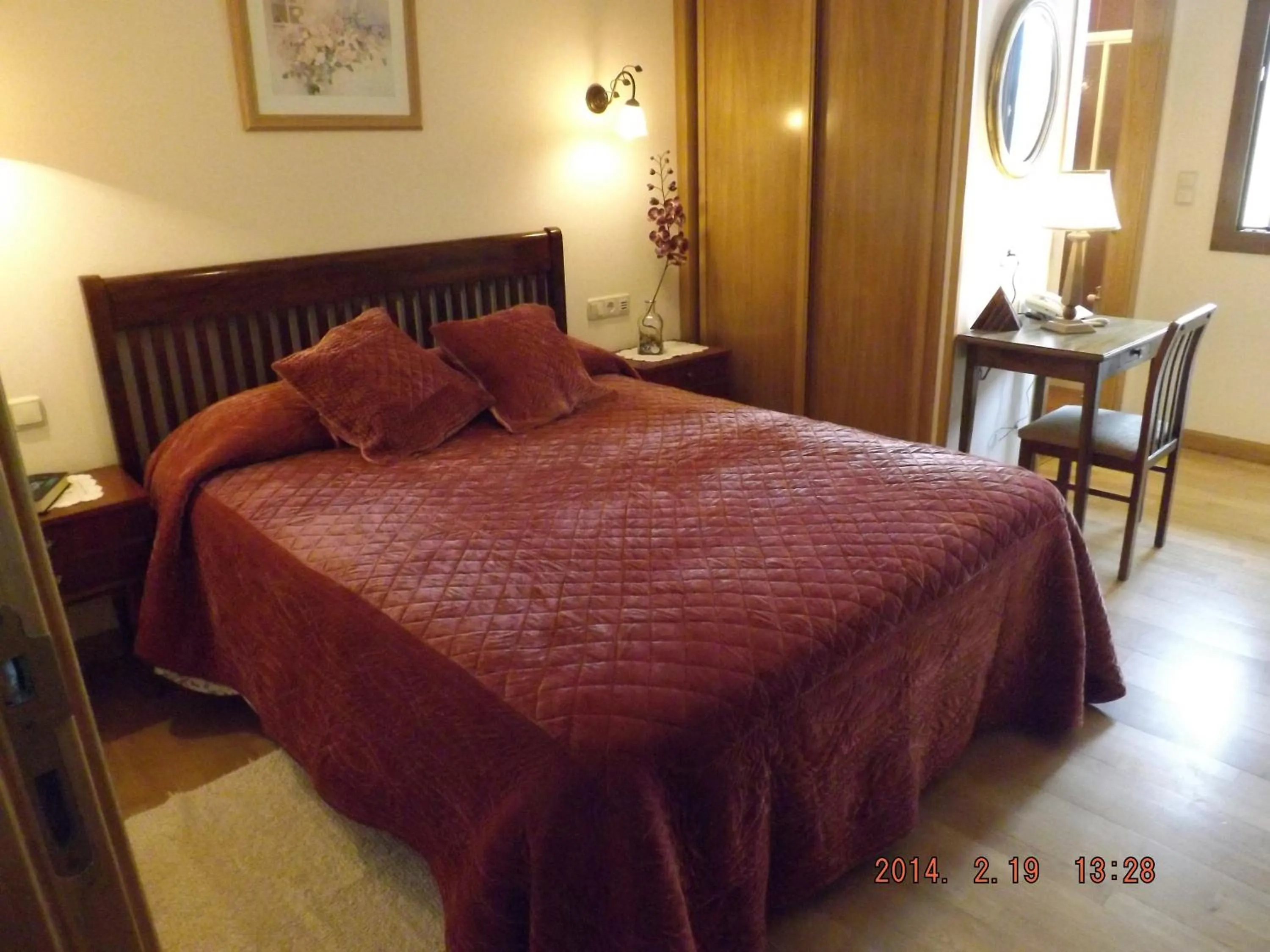 Photo of the whole room, Bed in Hotel Azkue