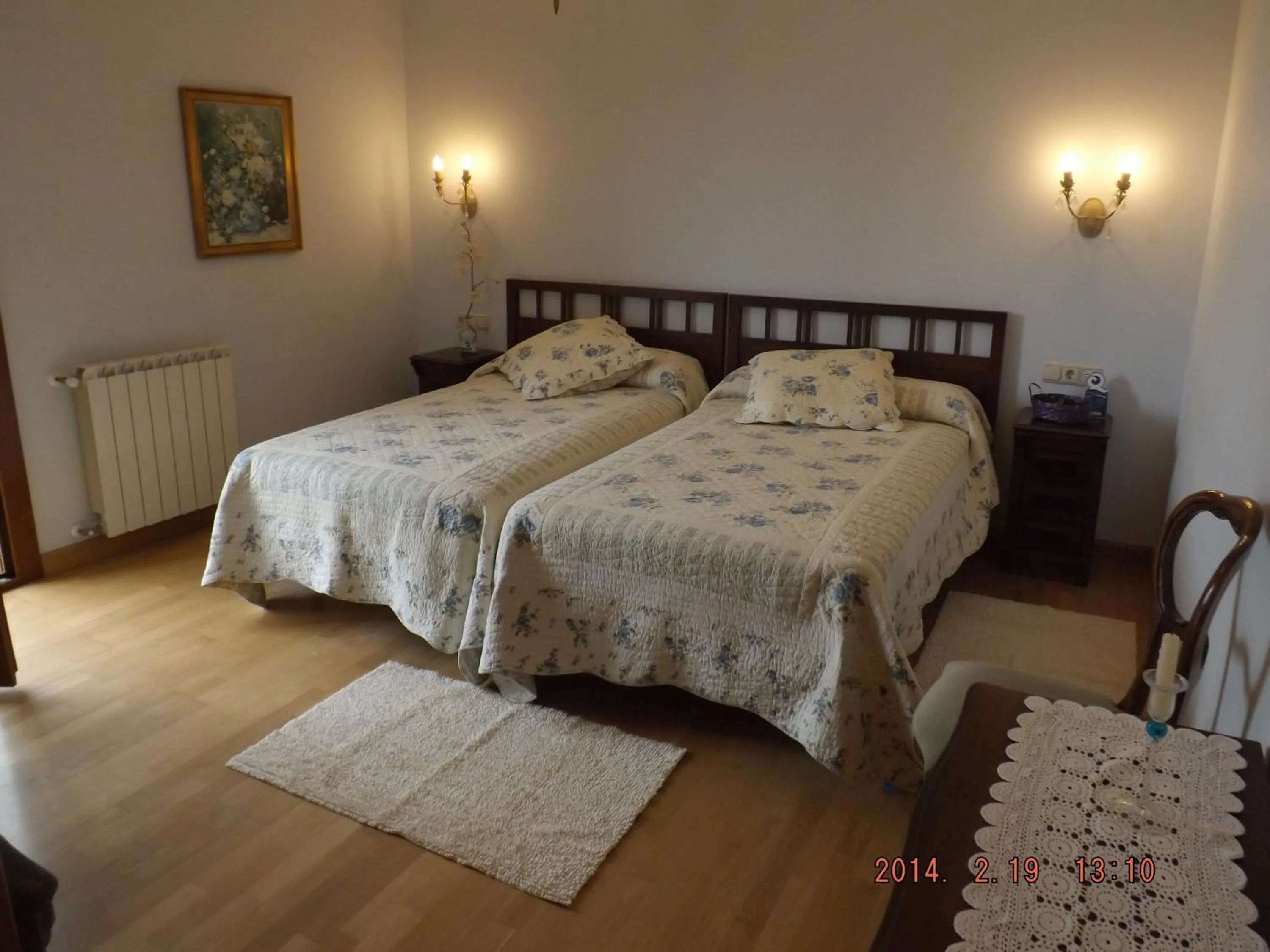 Bedroom, Bed in Hotel Azkue