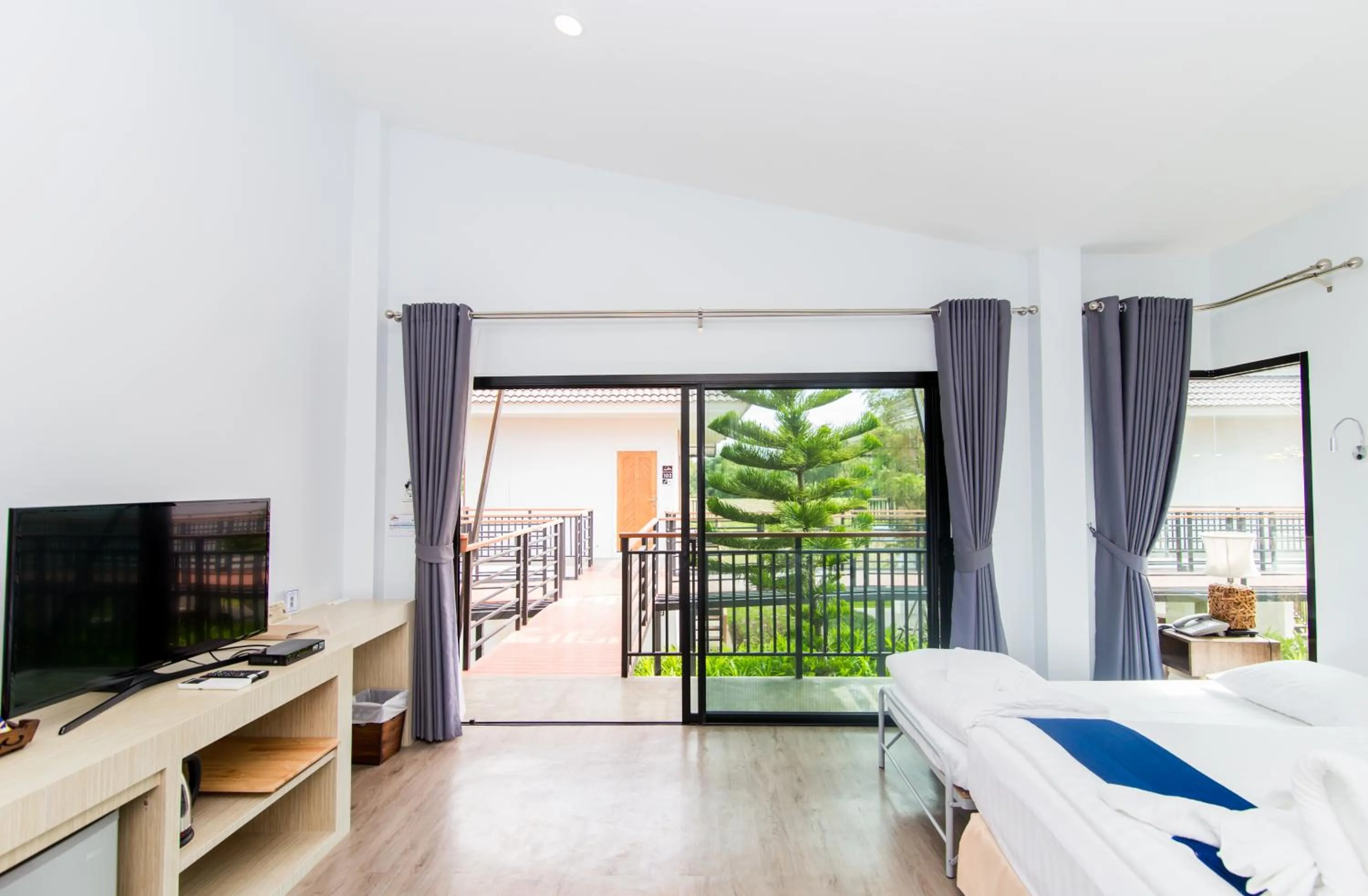 Bed in Phuruakeeree Resort