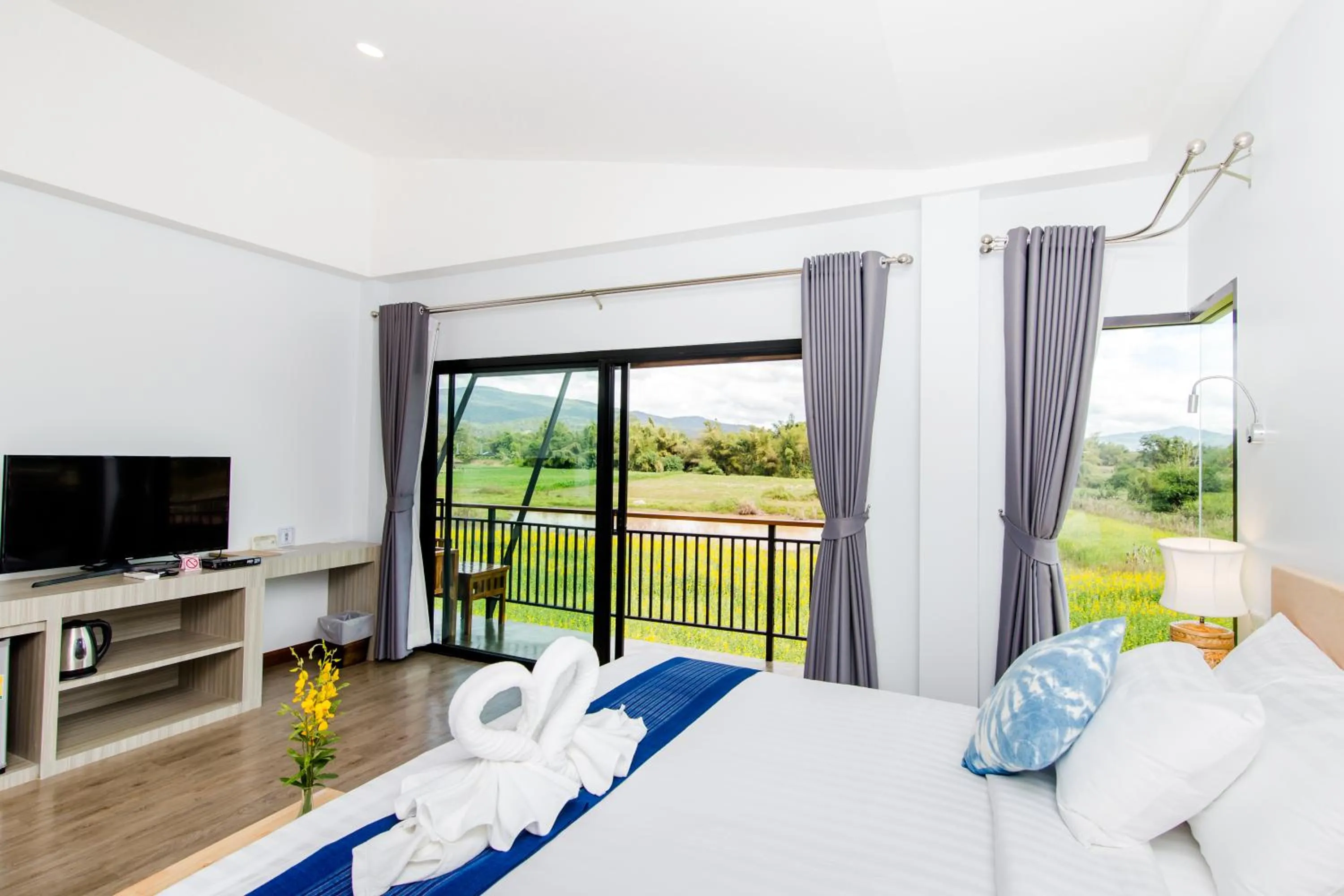 Bed in Phuruakeeree Resort