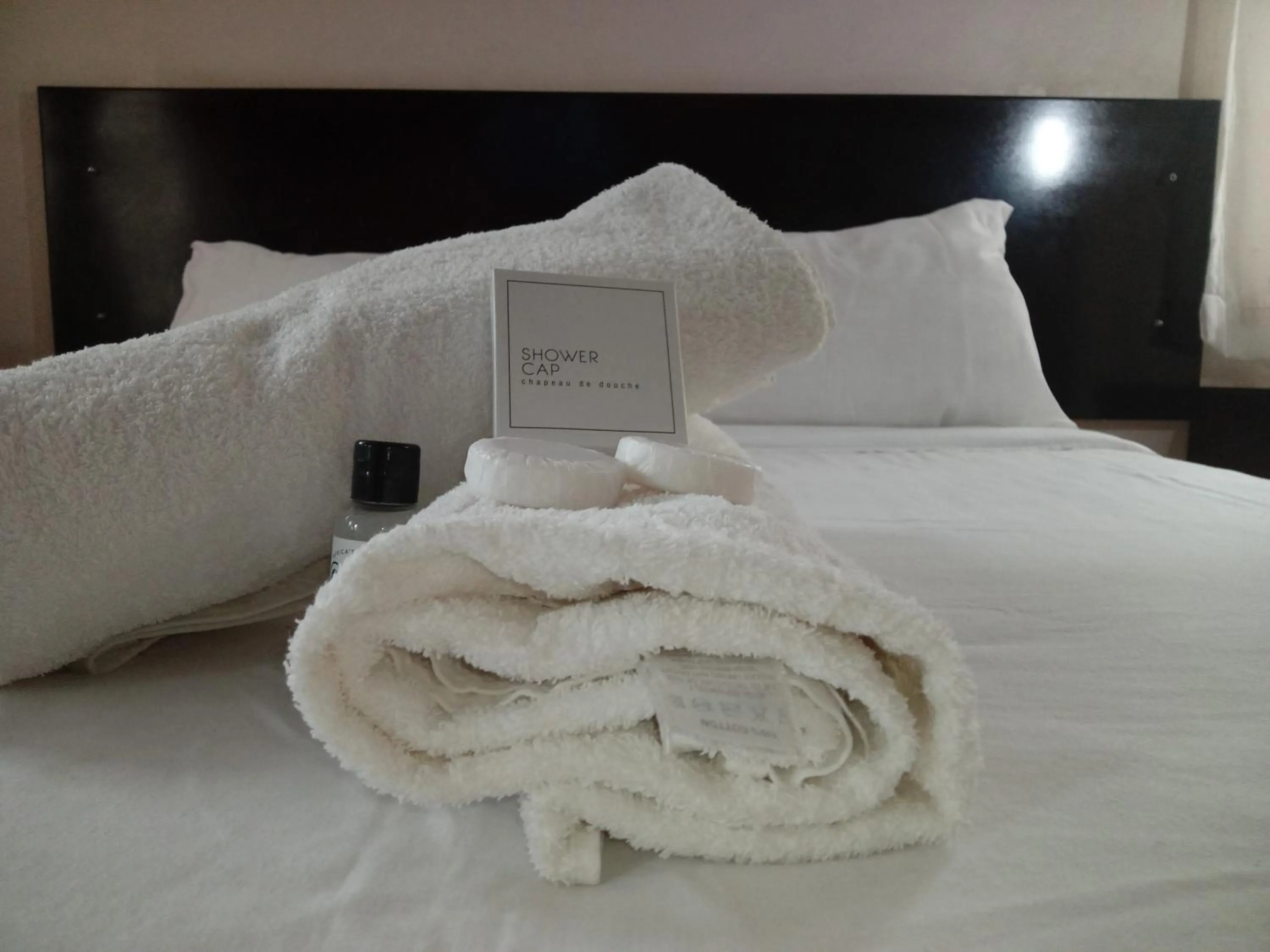 towels, Bed in Vuya Nathi Bed and Breakfast