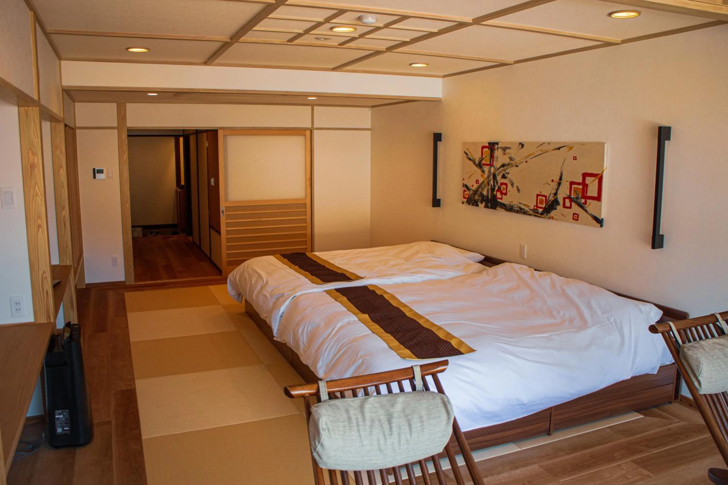 Photo of the whole room, Bed in Aburaya Tousen