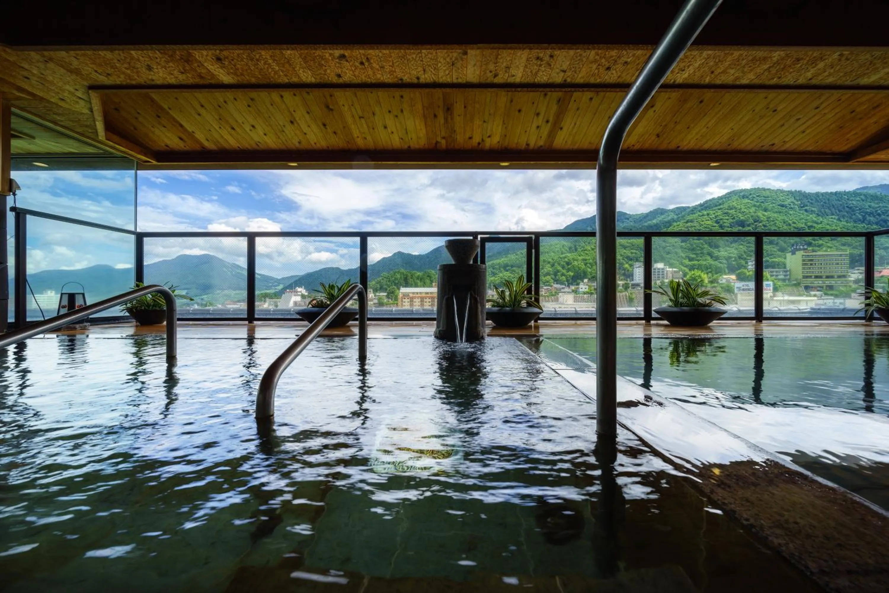 Hot Spring Bath in Aburaya Tousen