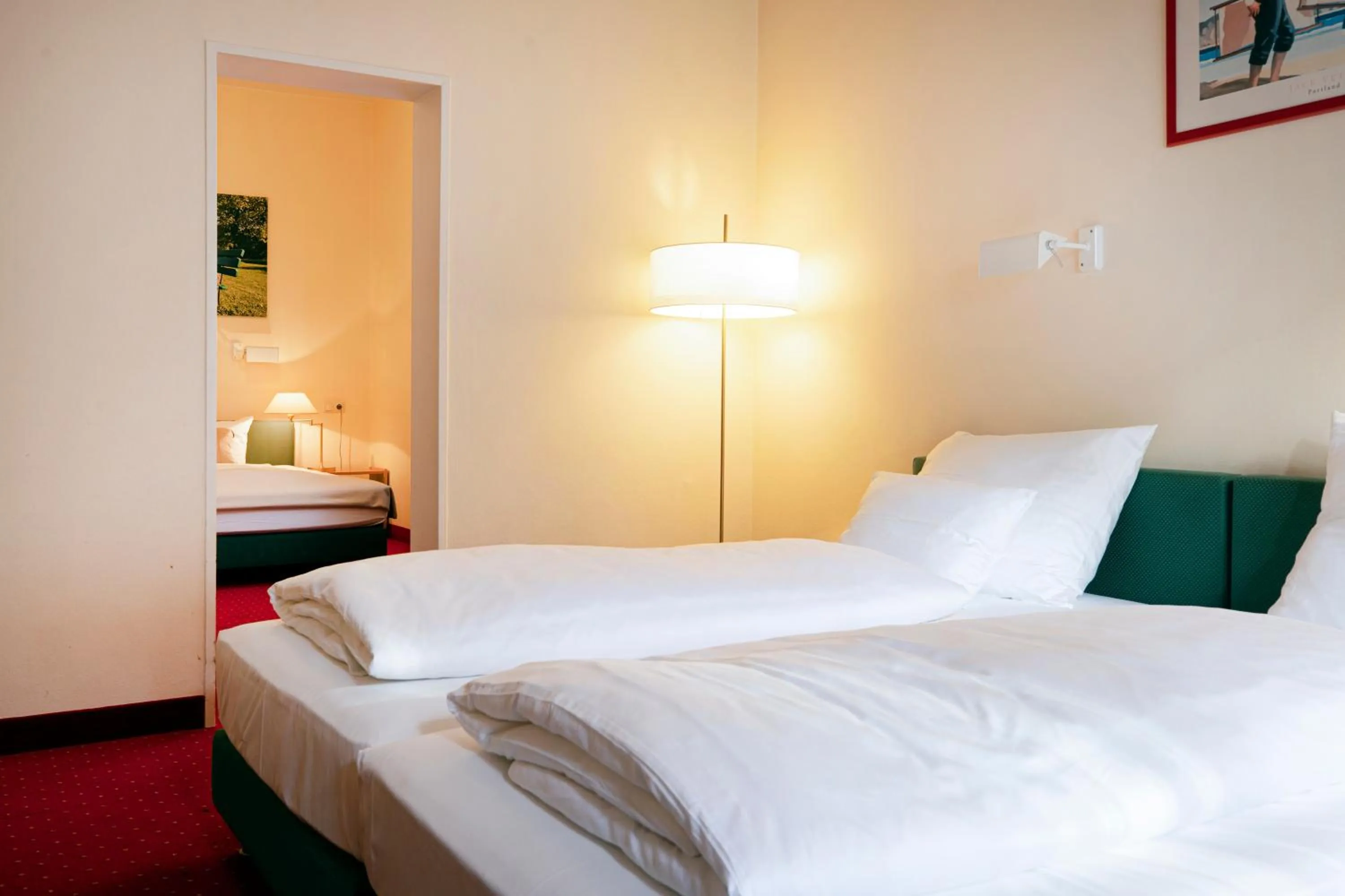 Photo of the whole room, Bed in Hotel Biederstein am Englischen Garten