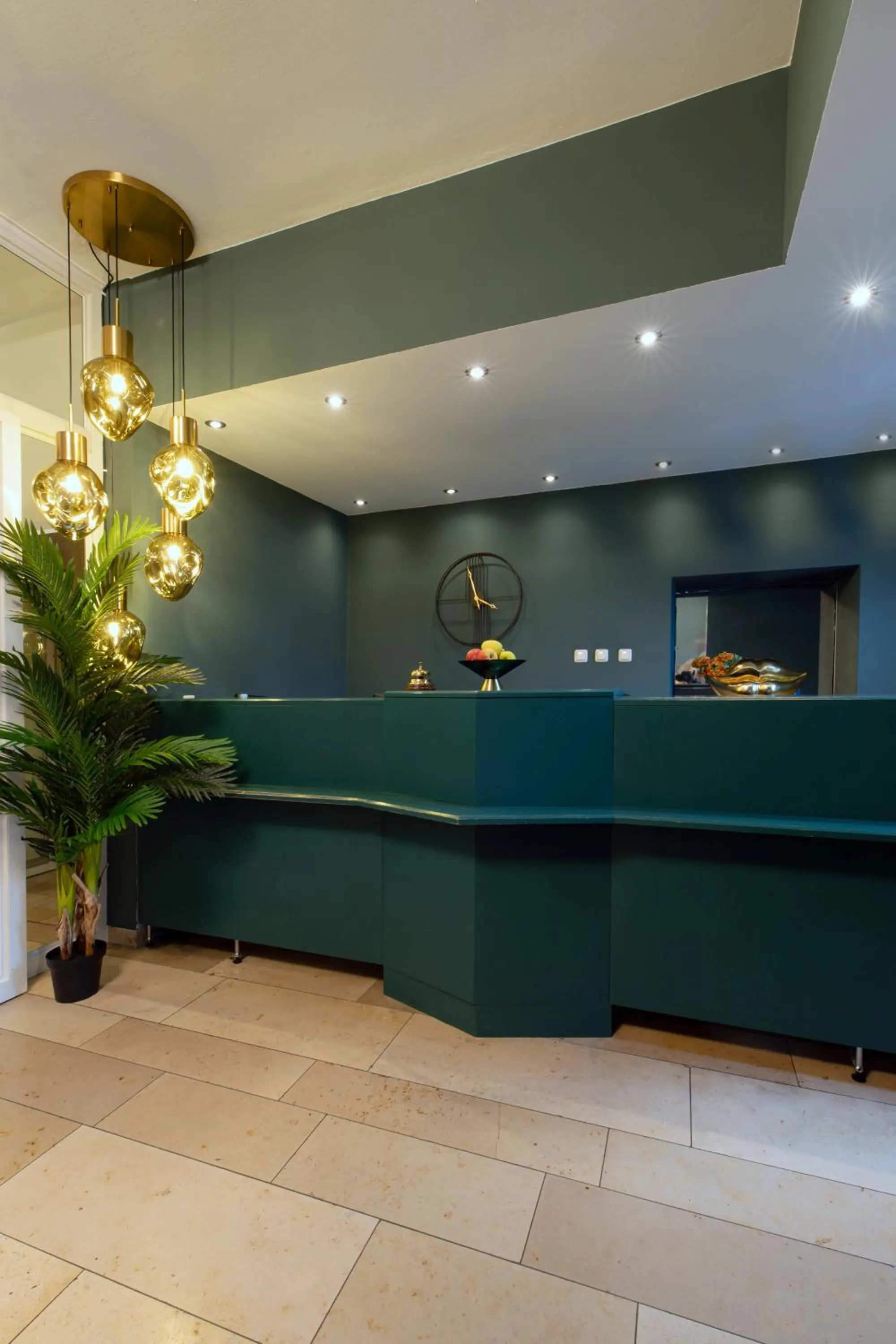 Lobby or reception in Hotel Biederstein am Englischen Garten