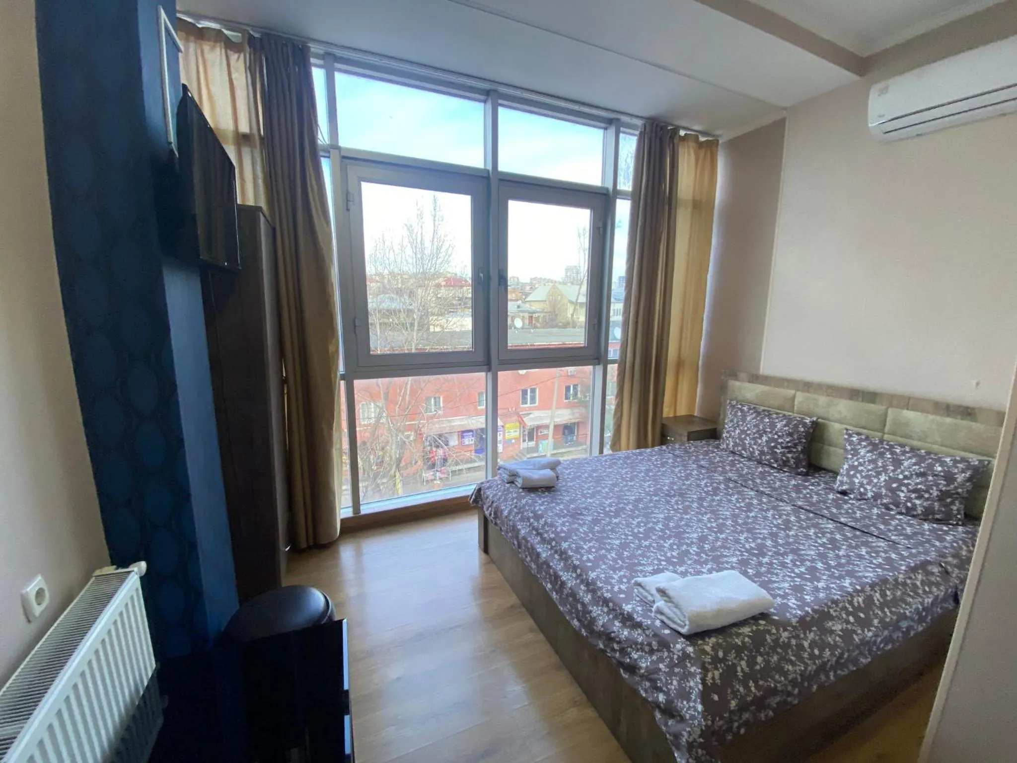 Bedroom in Hotel G & J