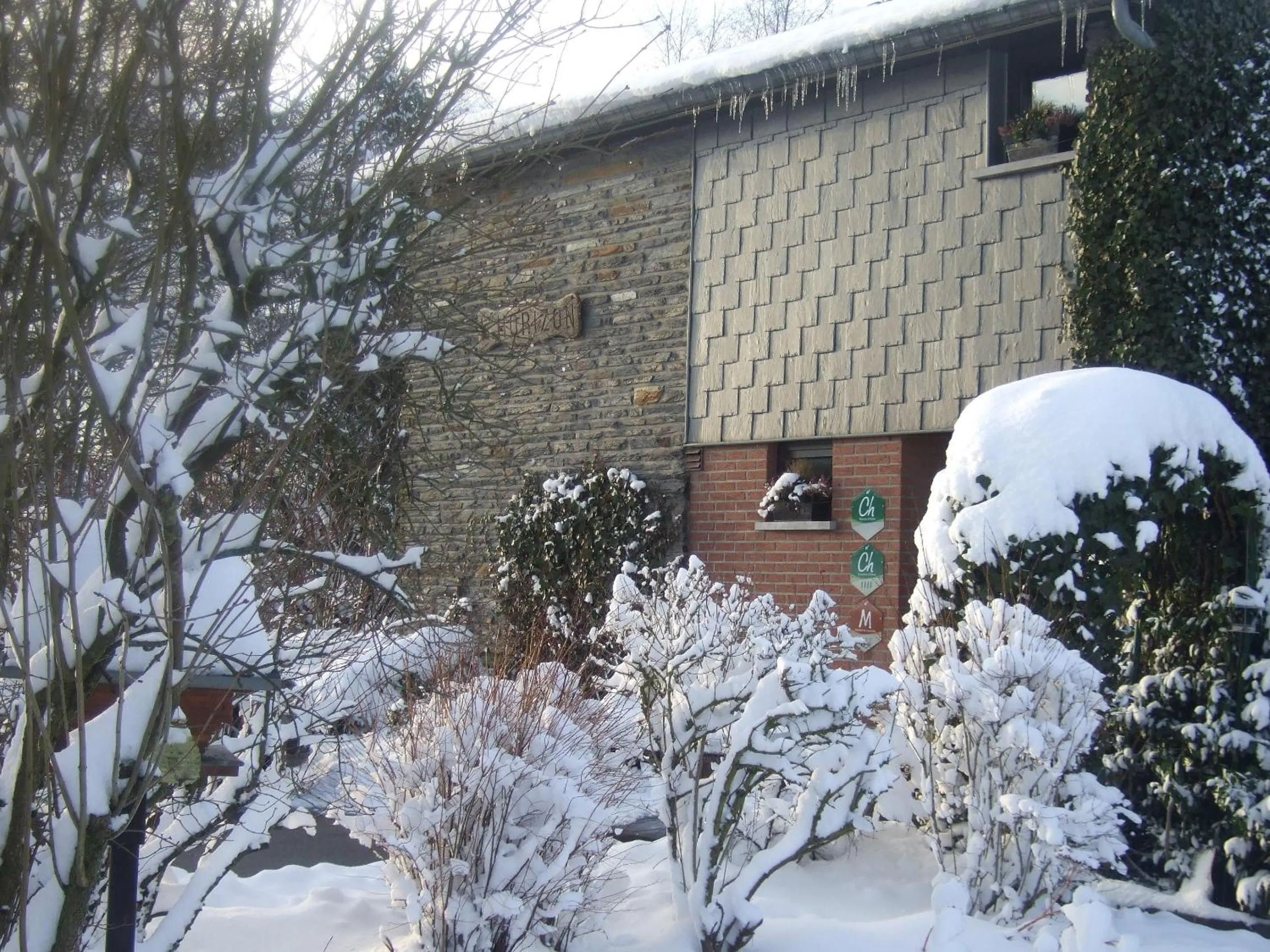 Facade/entrance in L'Horizon Studios & Apparts