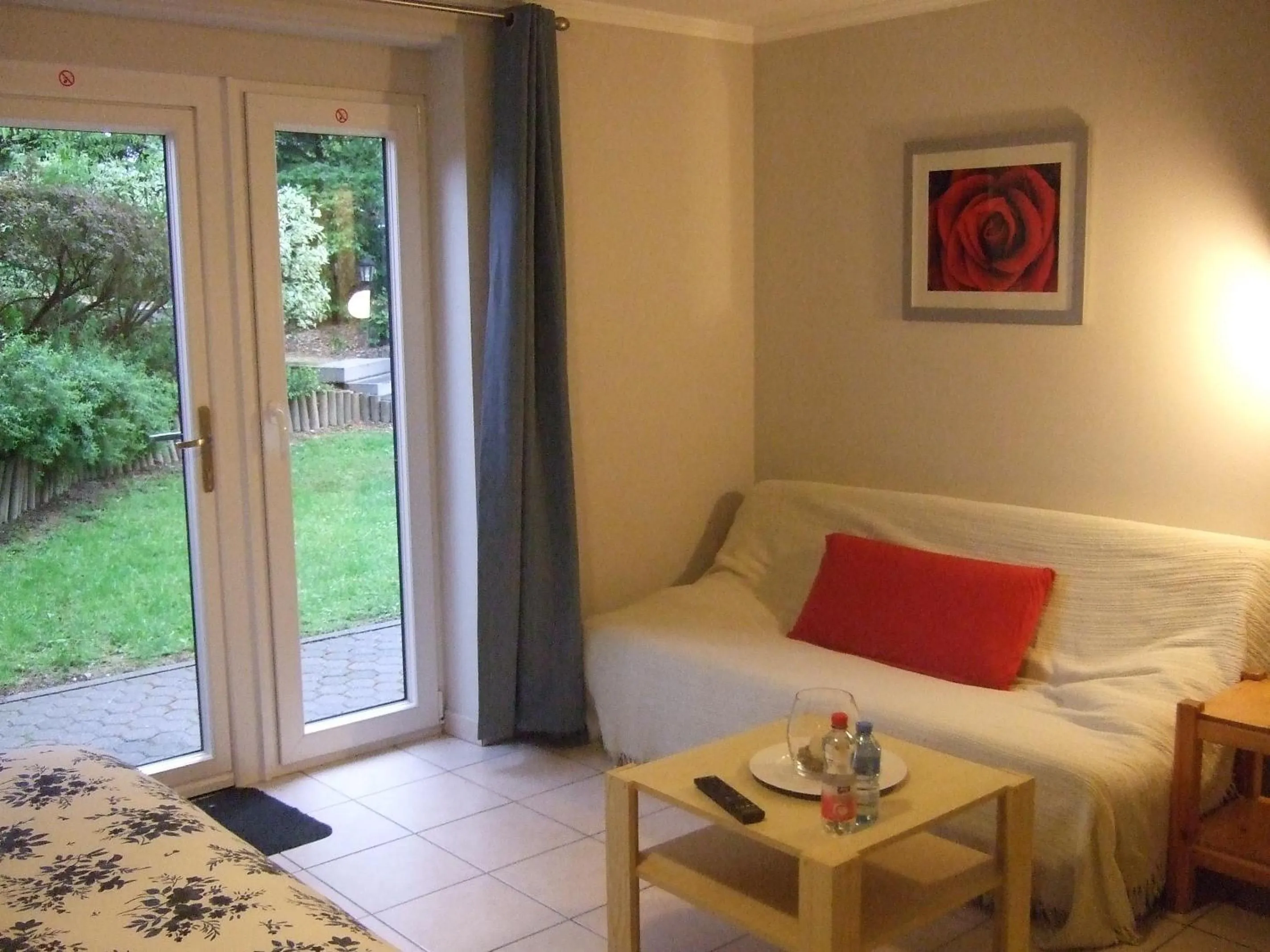 Seating area, Bed in L'Horizon Studios & Apparts