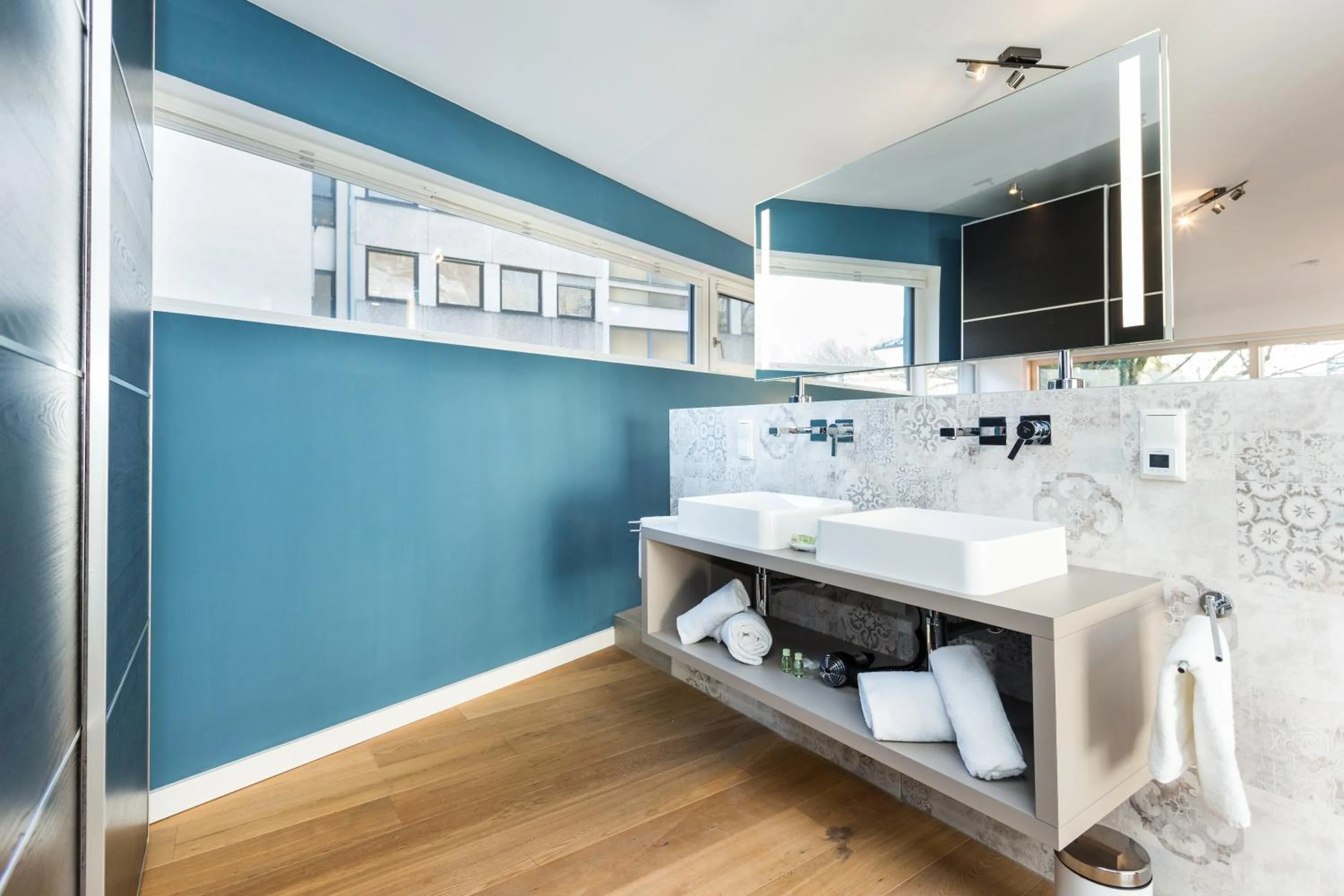 Bathroom in Room 4 & 5 Apartments