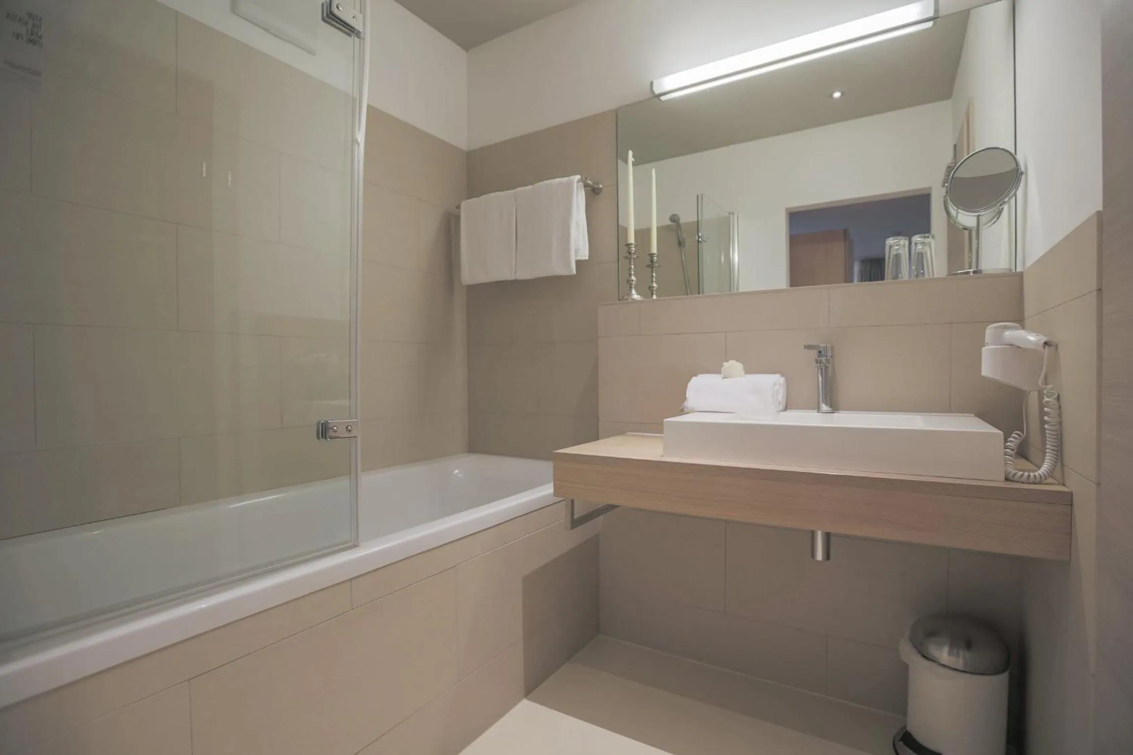 Bathroom in Room 4 & 5 Apartments