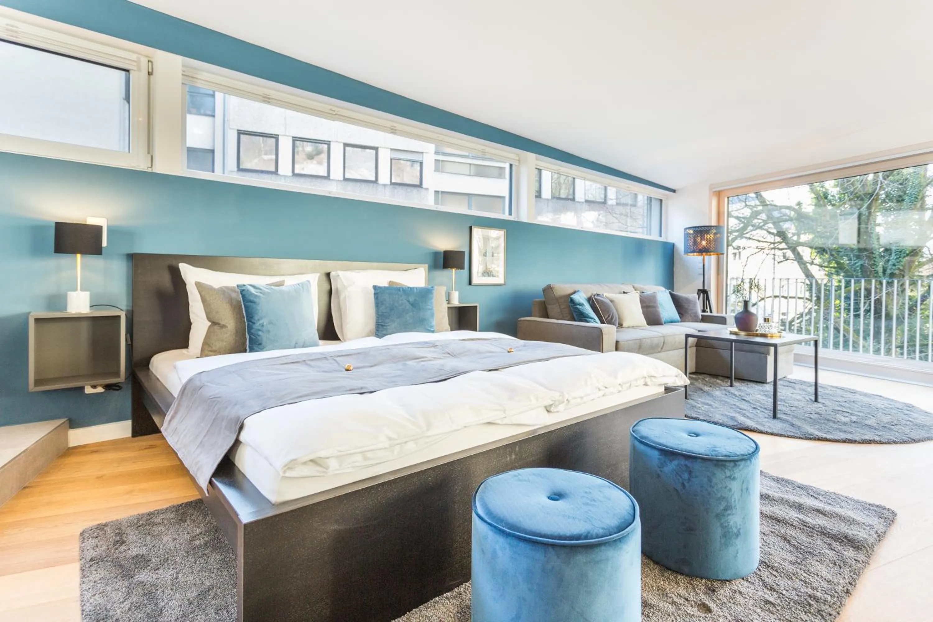 Living room, Bed in Room 4 & 5 Apartments